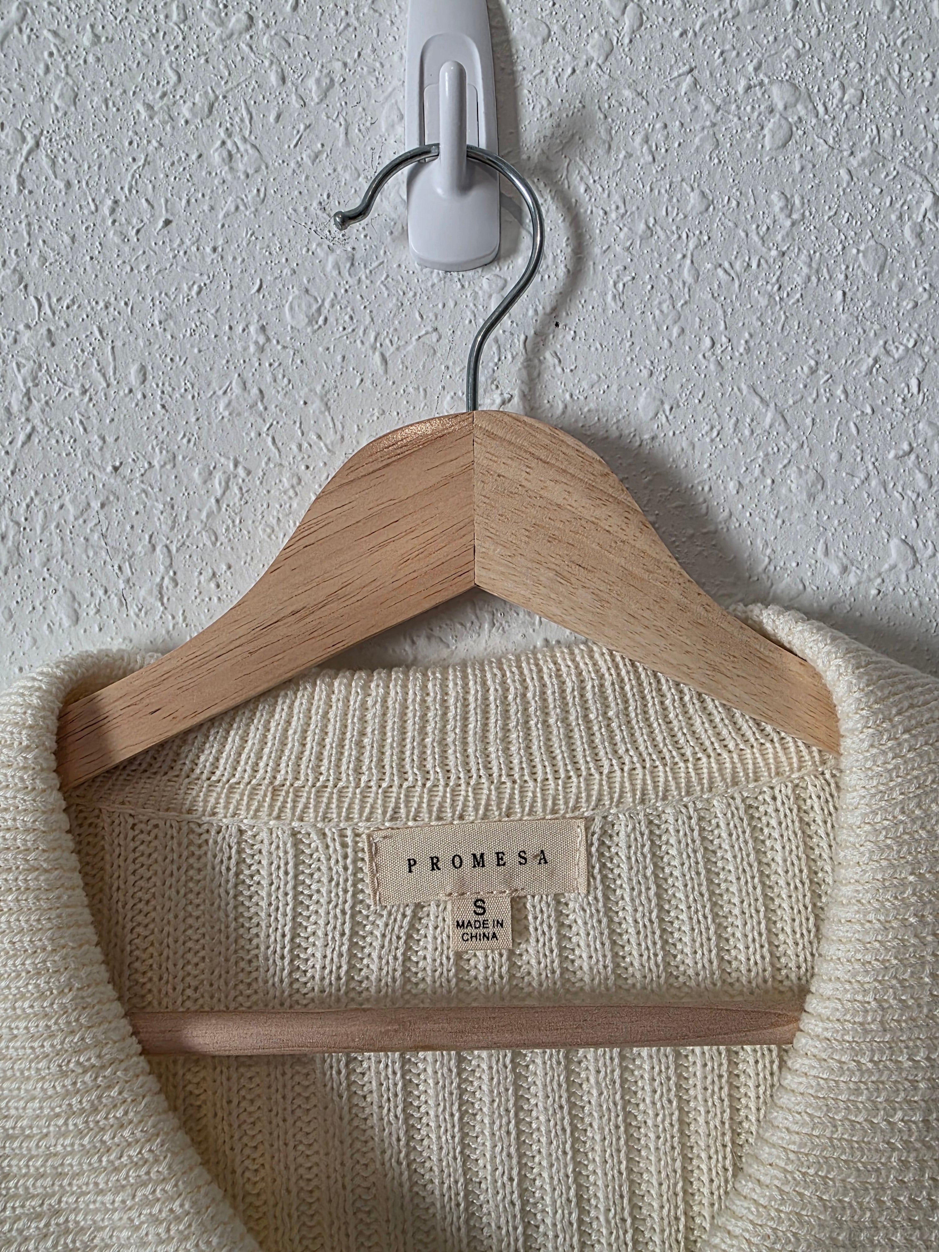 Promesa Button Up Sweater (S)