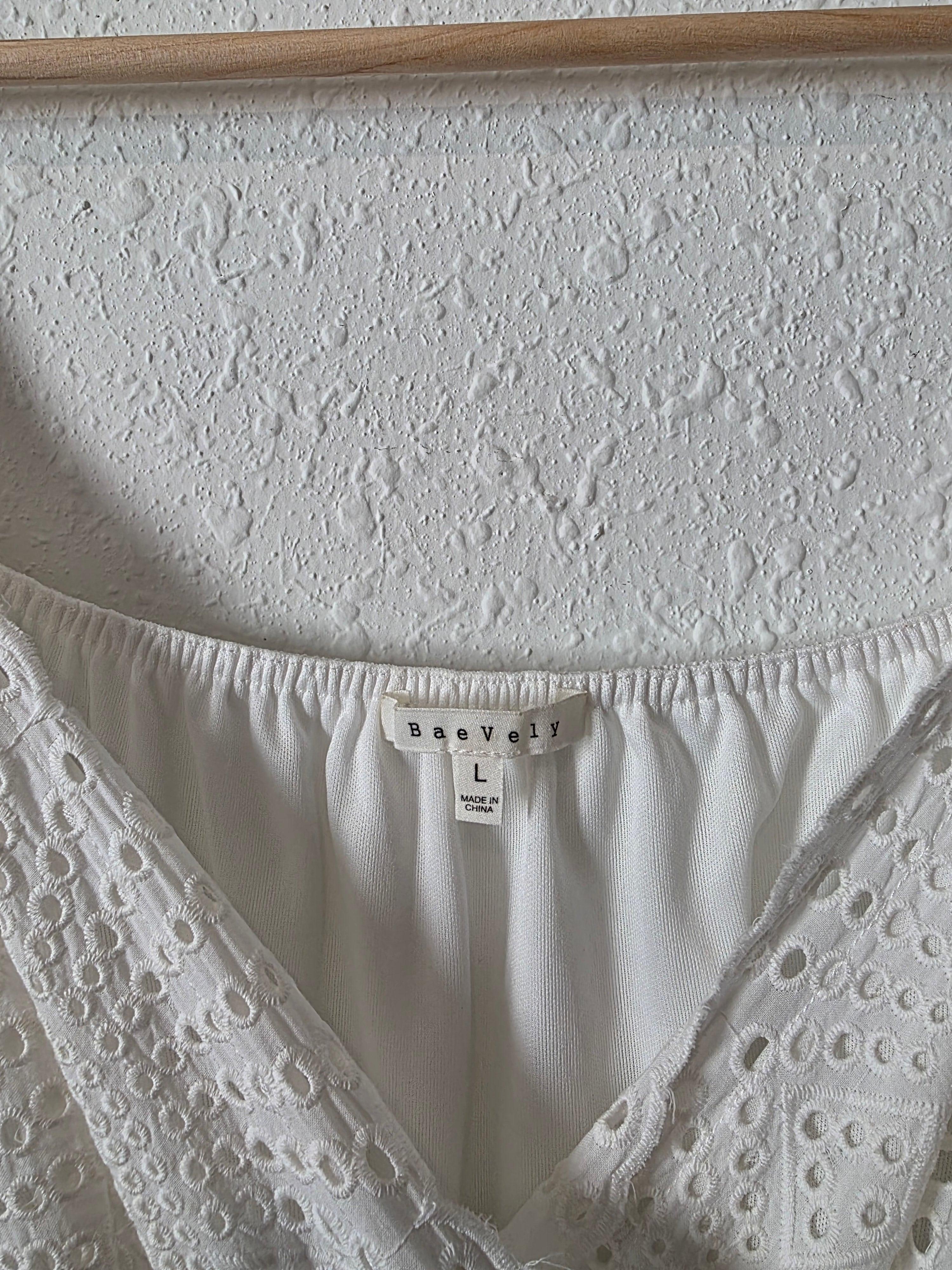 White Eyelet Maxi Dress (L)