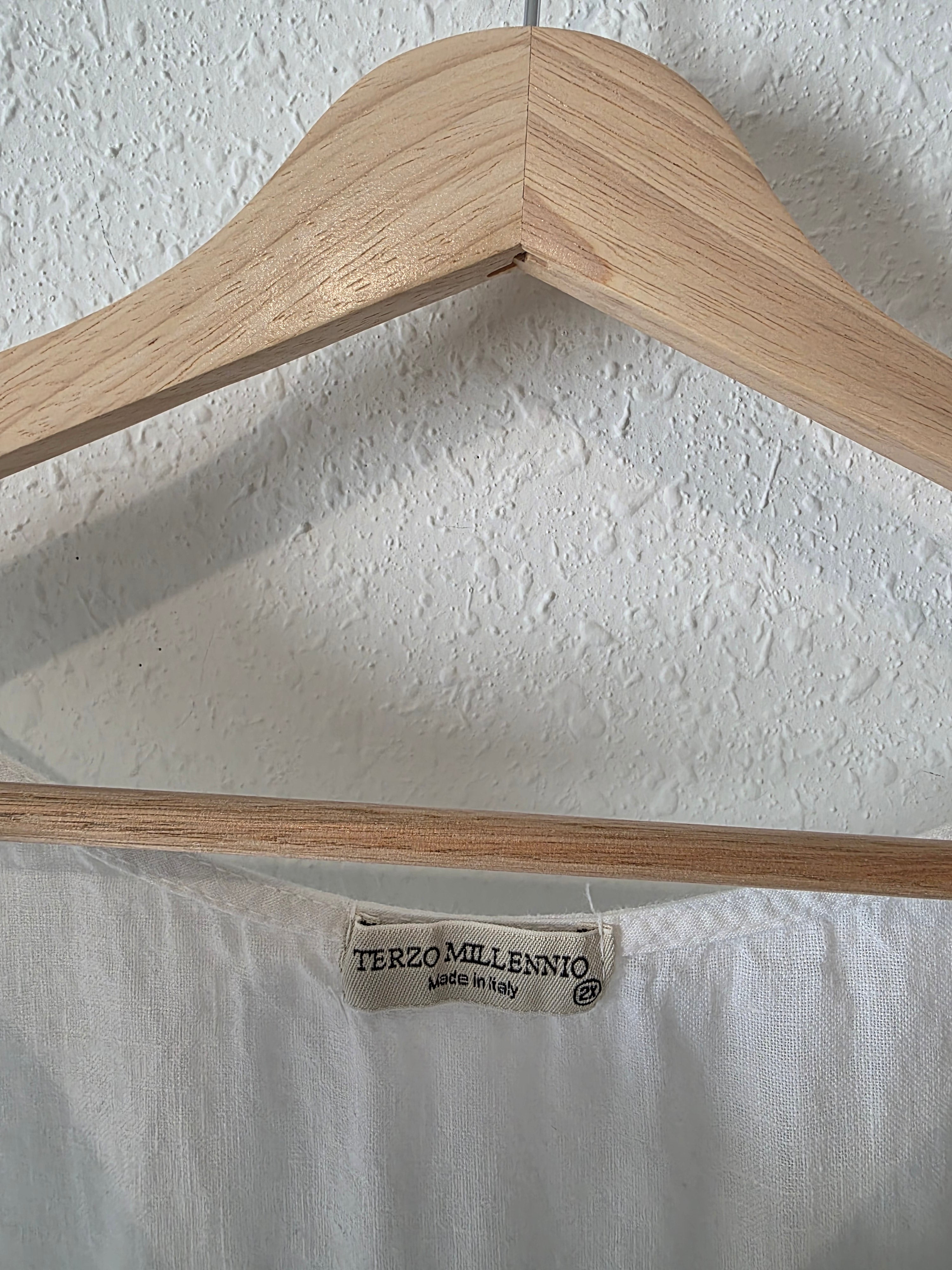White Linen Relaxed Tee (2X)