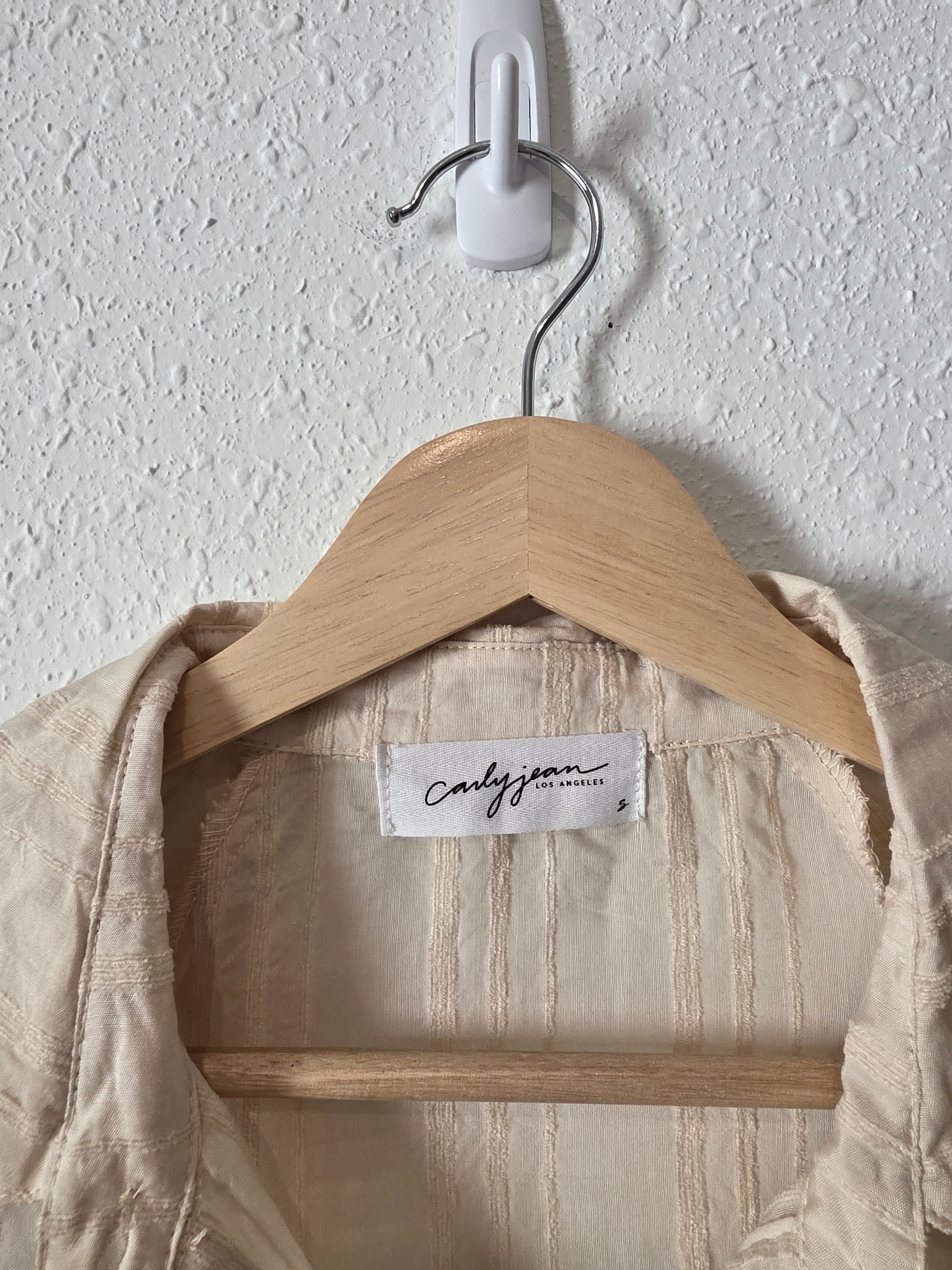Carly Jean Puff Sleeve Button Up (S)