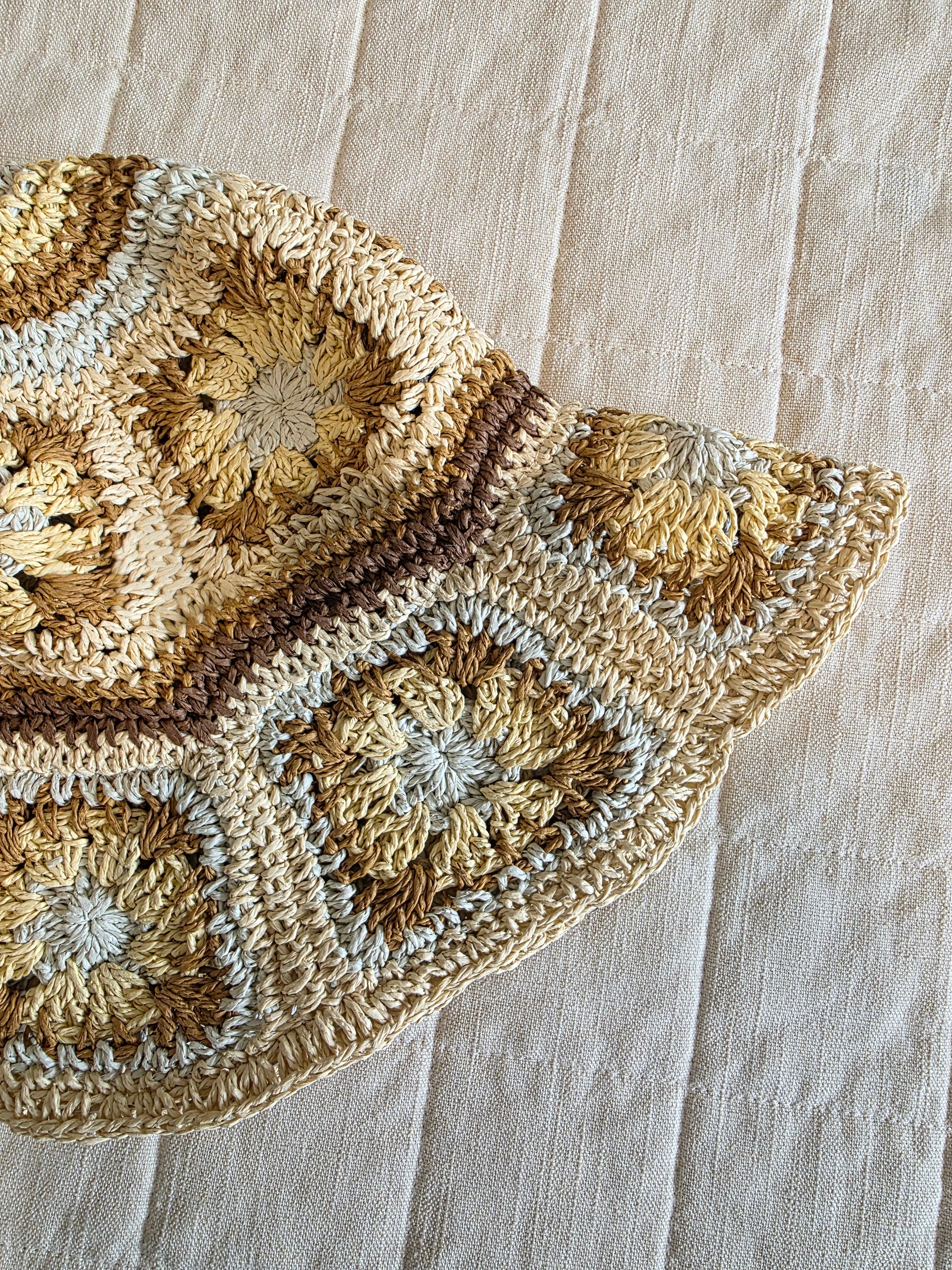 Granny Square Bucket Hat (OS)