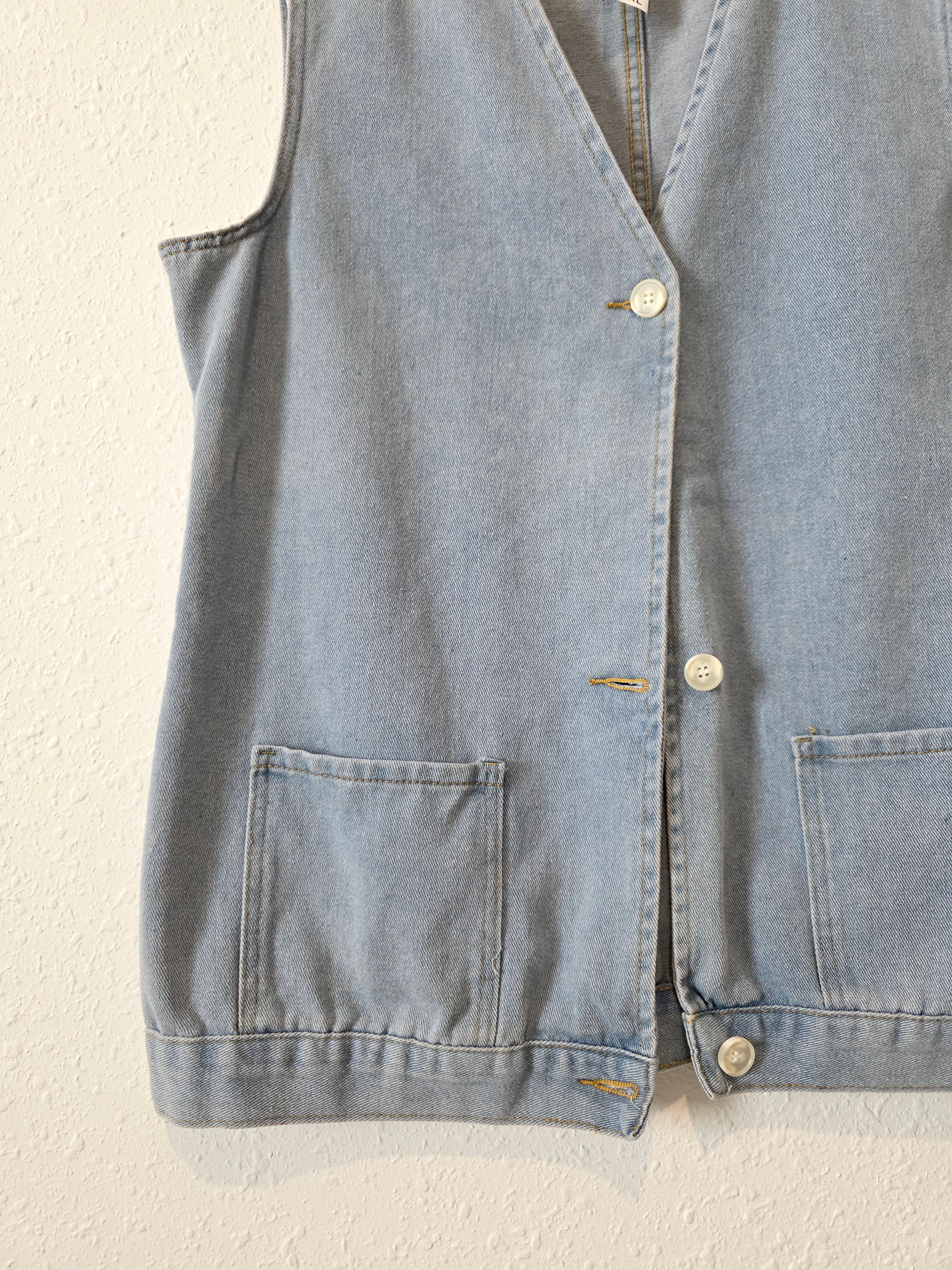 Light Wash Denim Vest (2X)