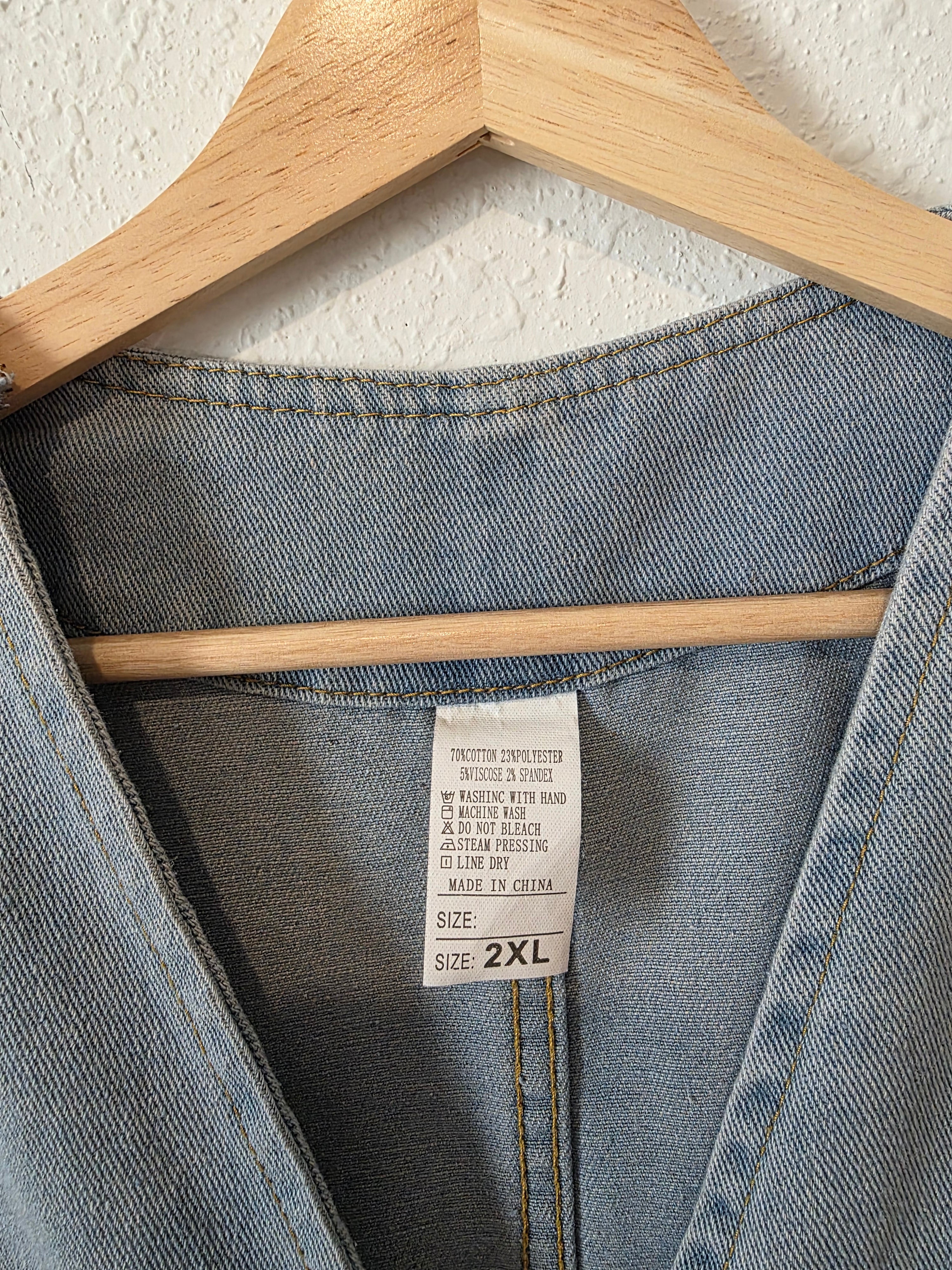 Light Wash Denim Vest (2X)