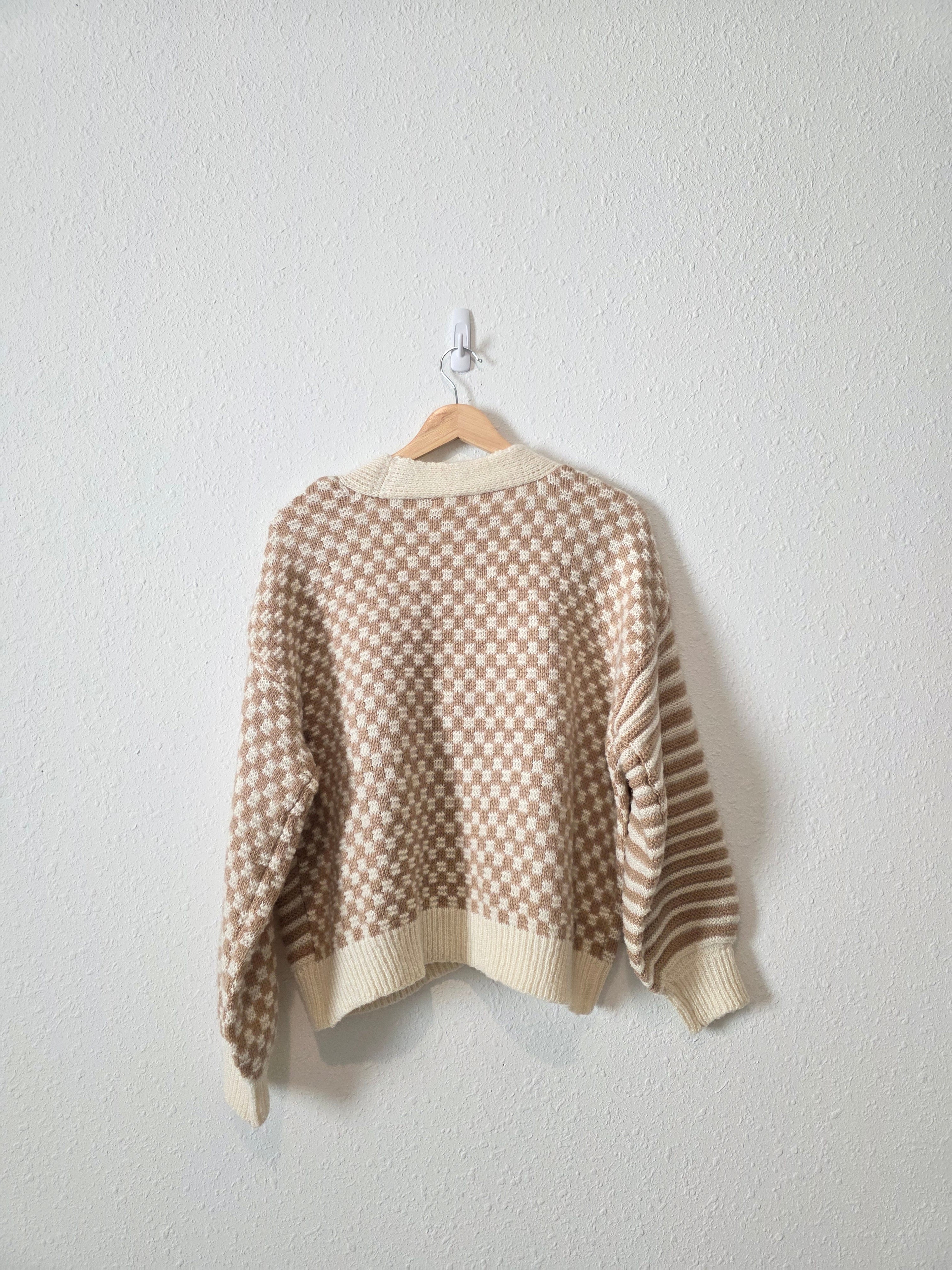 Neutral Checkered Striped Cardigan (M)
