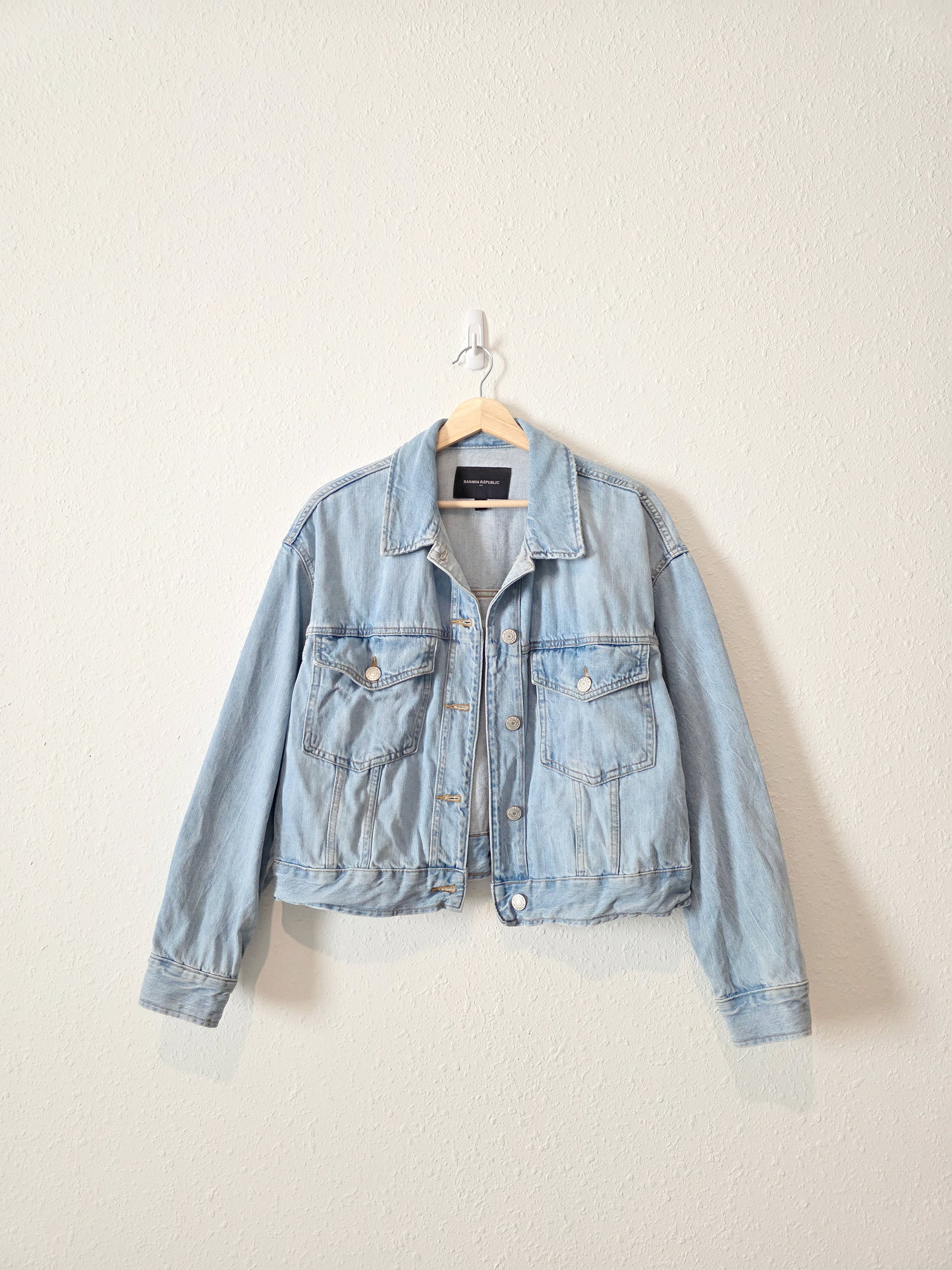 Light Wash Oversized Denim Jacket (M)