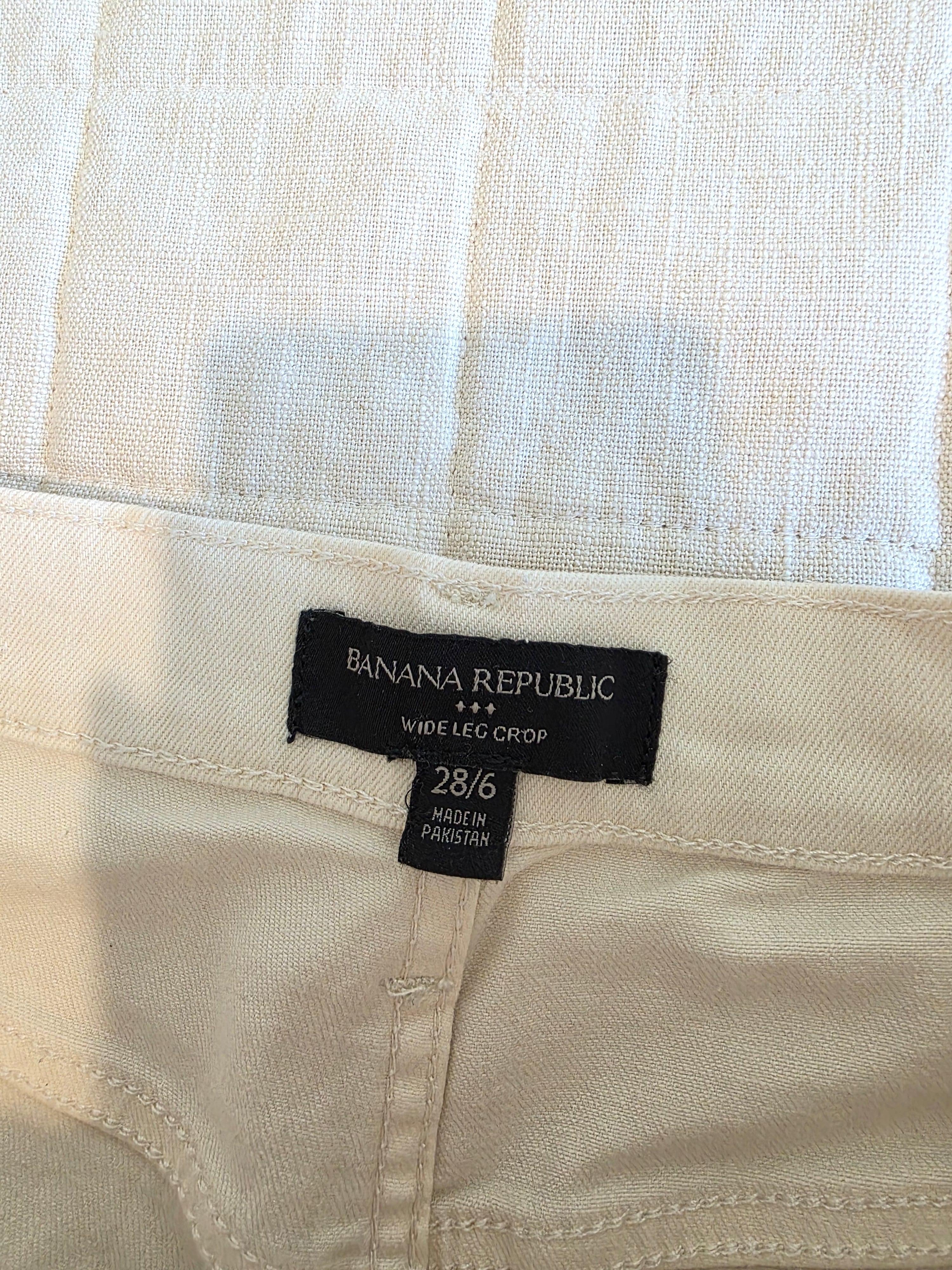 Ecru Wide Leg Jeans (28/6)