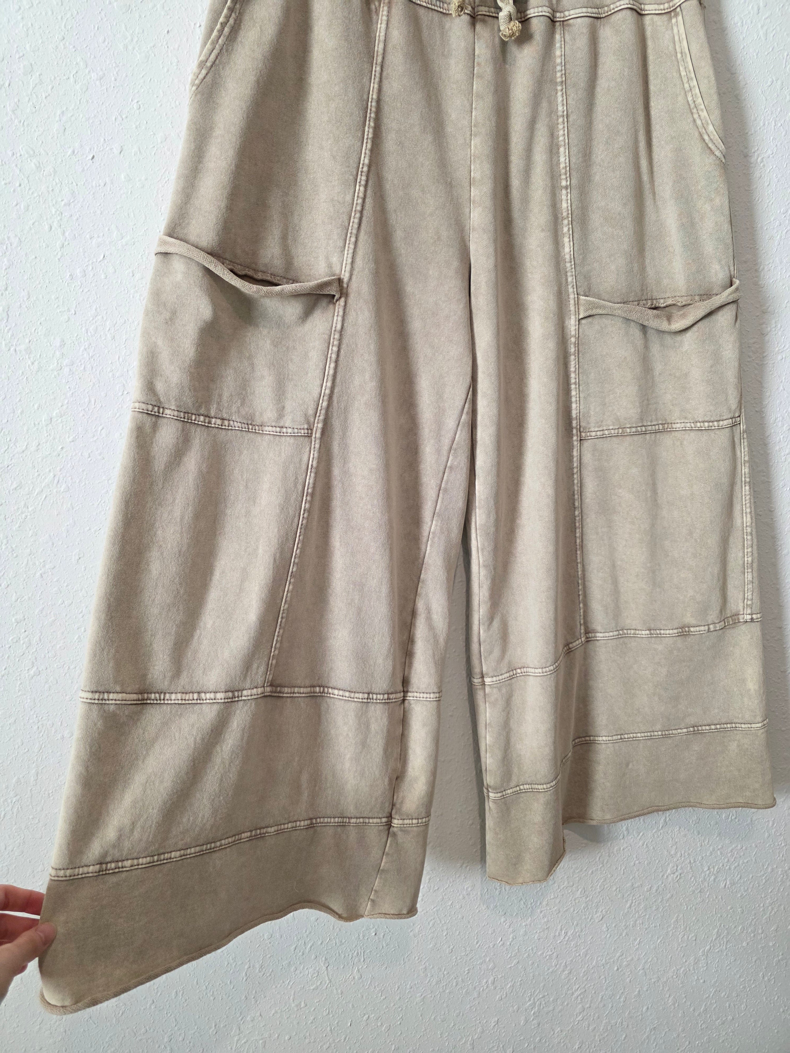 Easel Neutral Wide Leg Pants (1X)