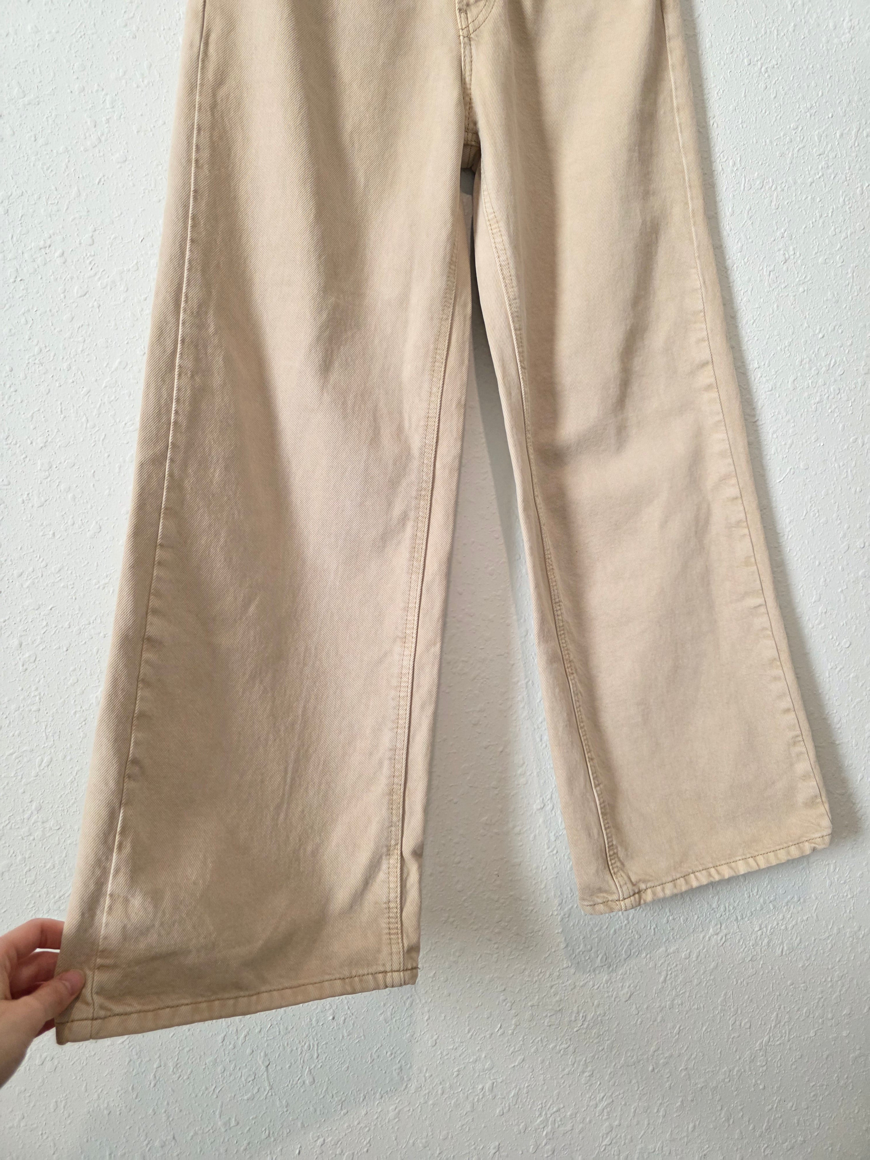 BDG Neutral Wide Leg Jeans (27)