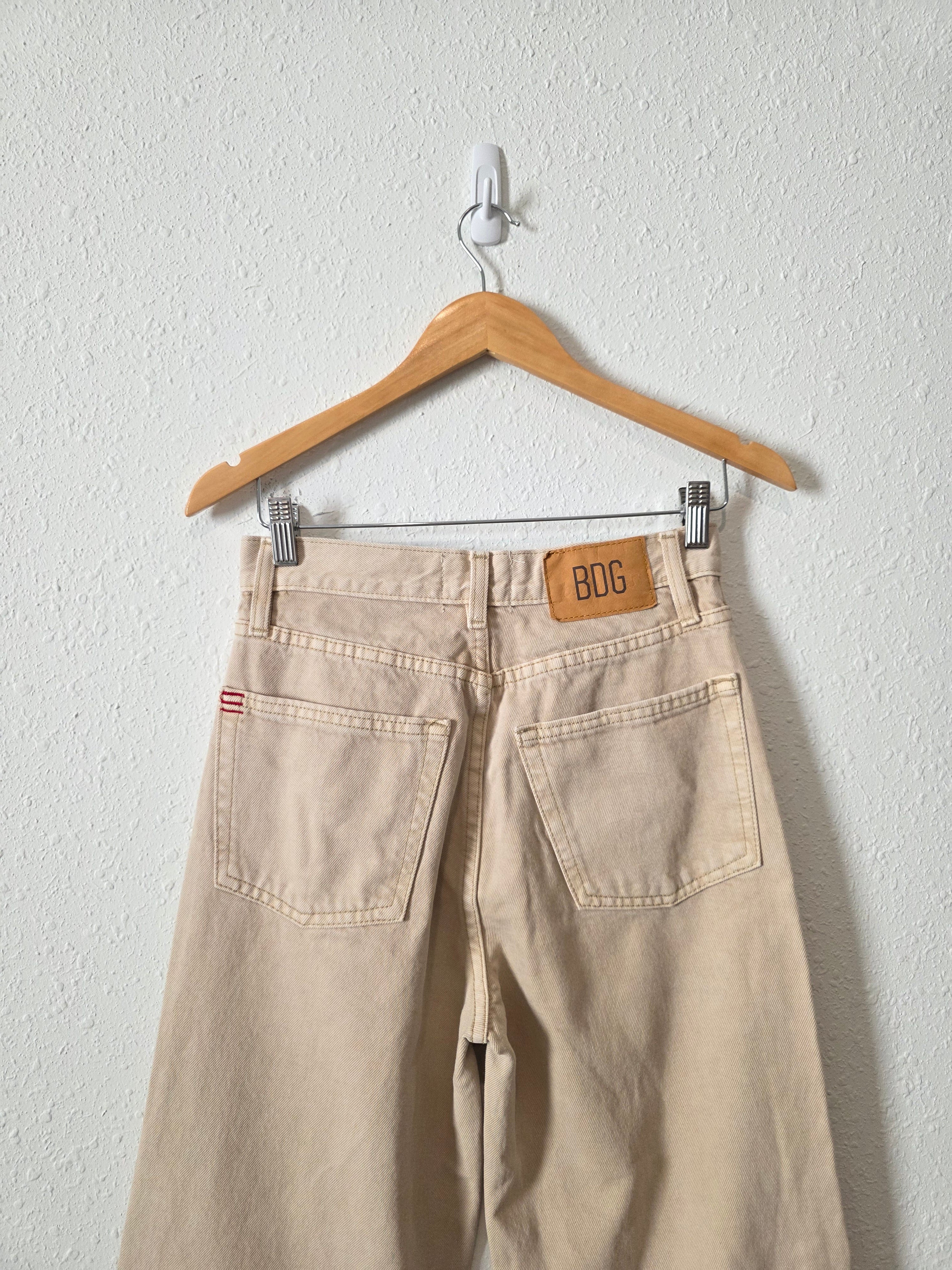 BDG Neutral Wide Leg Jeans (27)
