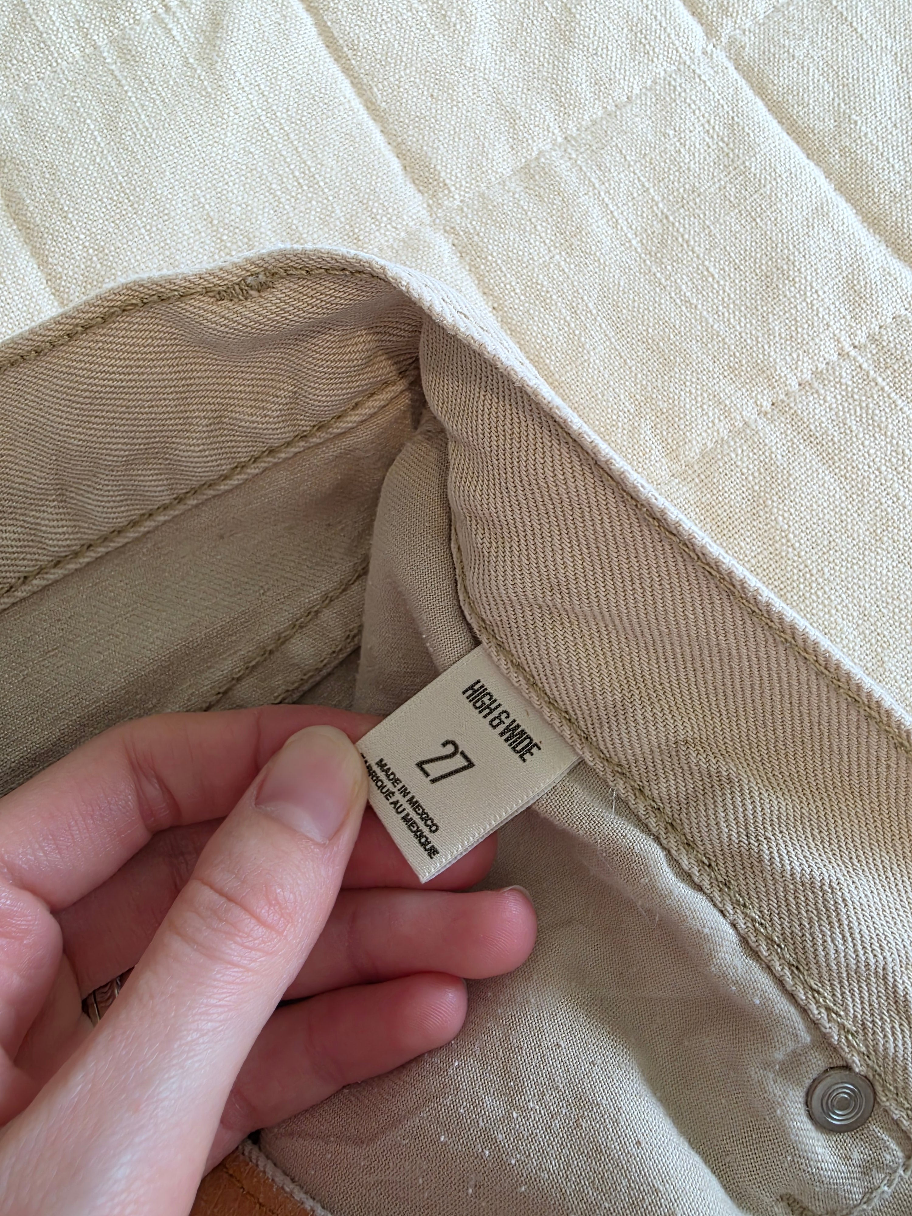 BDG Neutral Wide Leg Jeans (27)