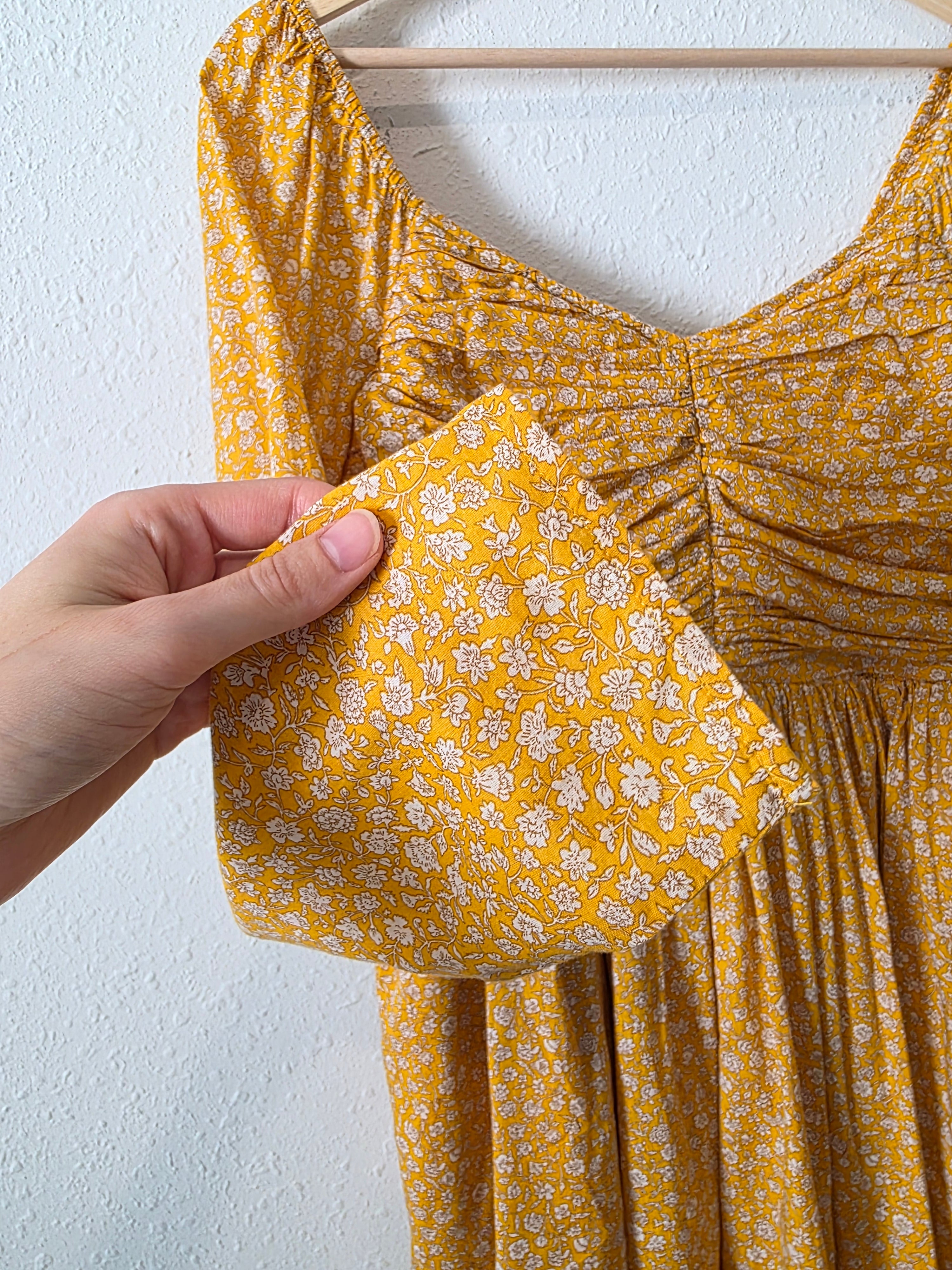 Ditsy Floral Mini Dress (L)