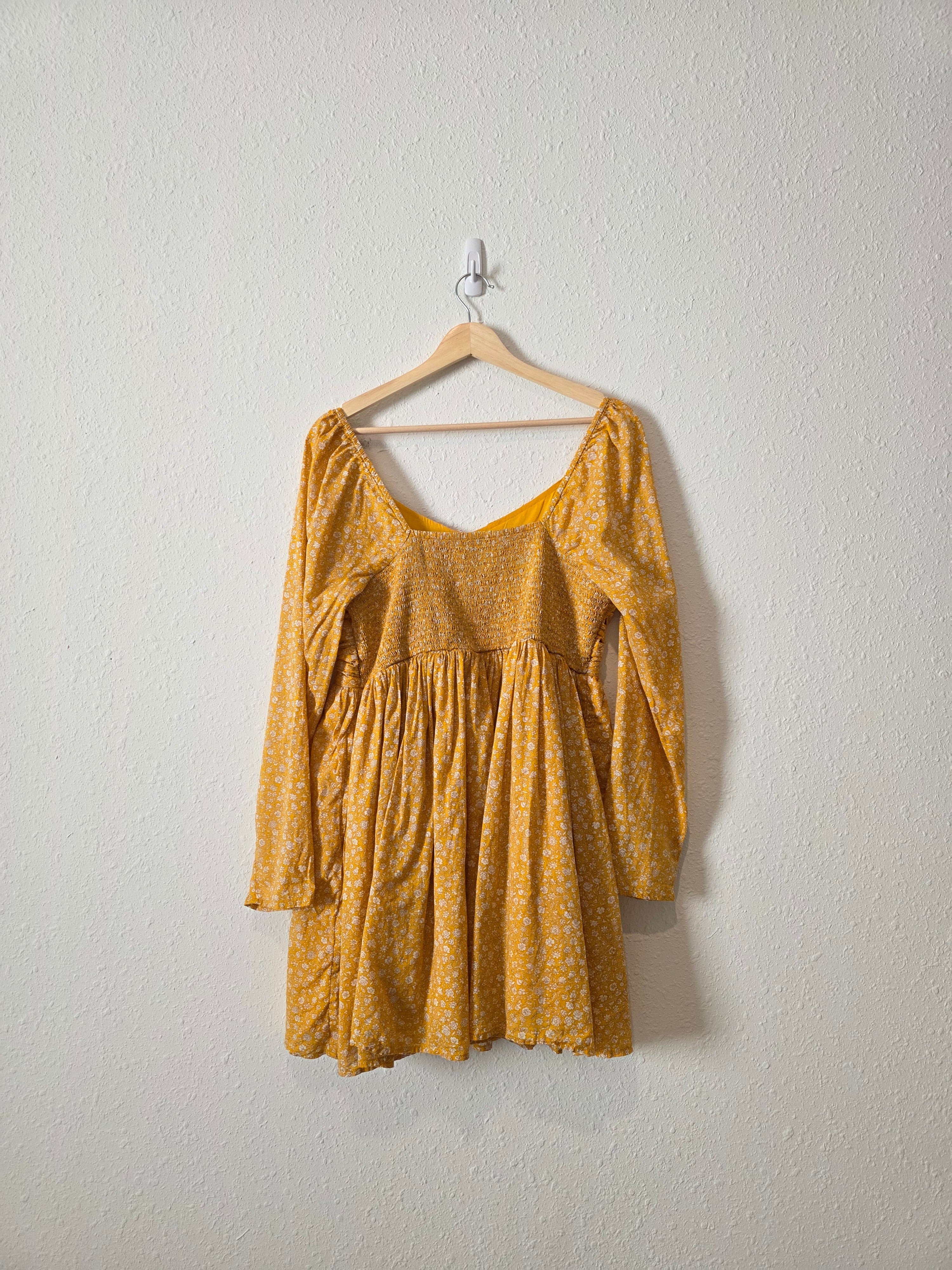 Ditsy Floral Mini Dress (L)