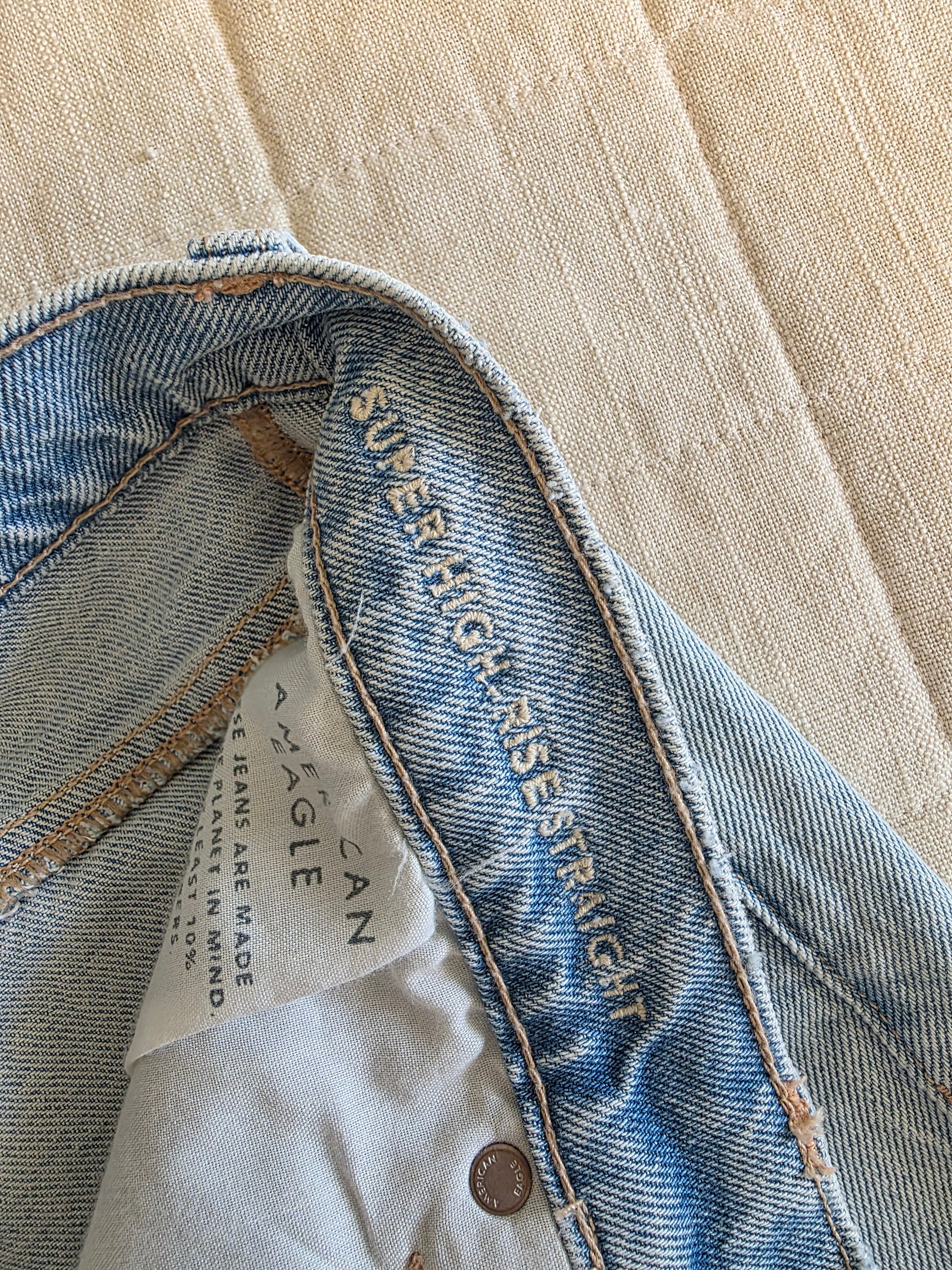 Light Wash Straight Jeans (14S)