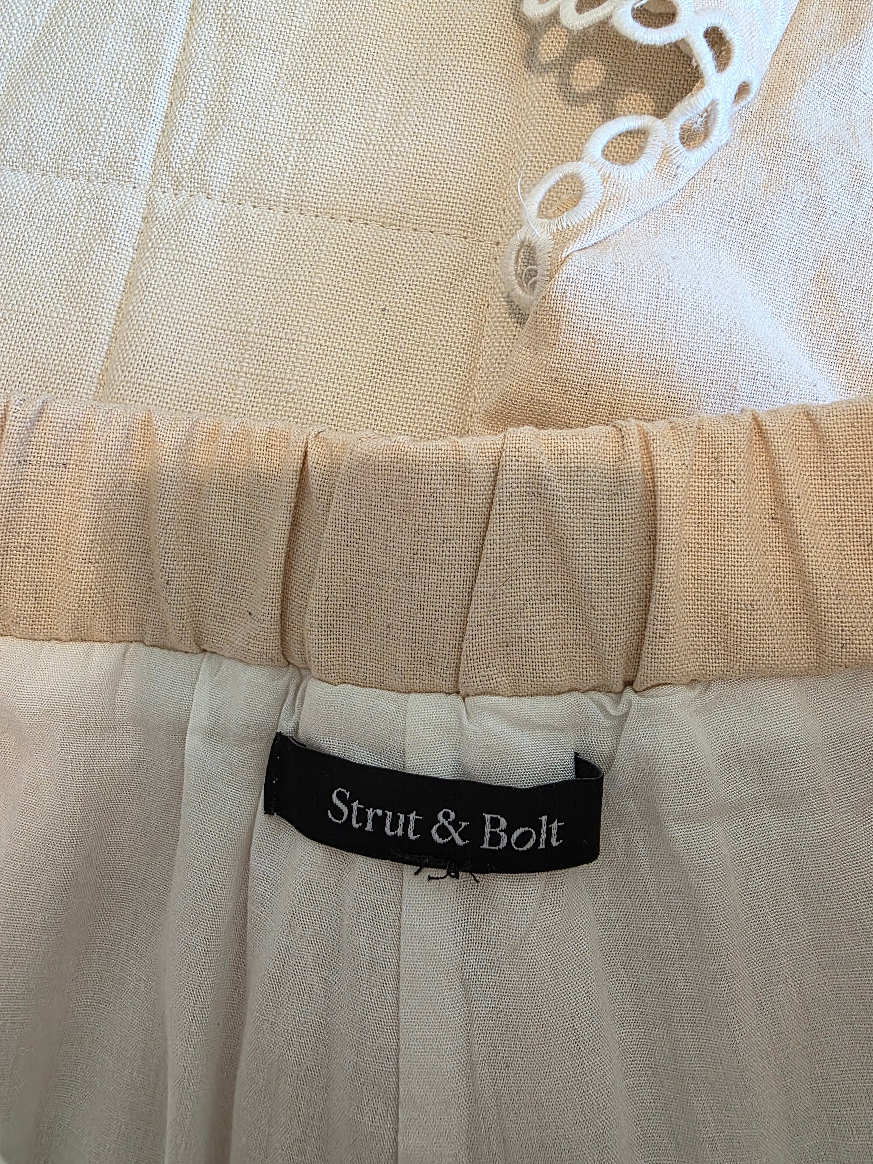 Neutral Embroidered Matching Set (M)