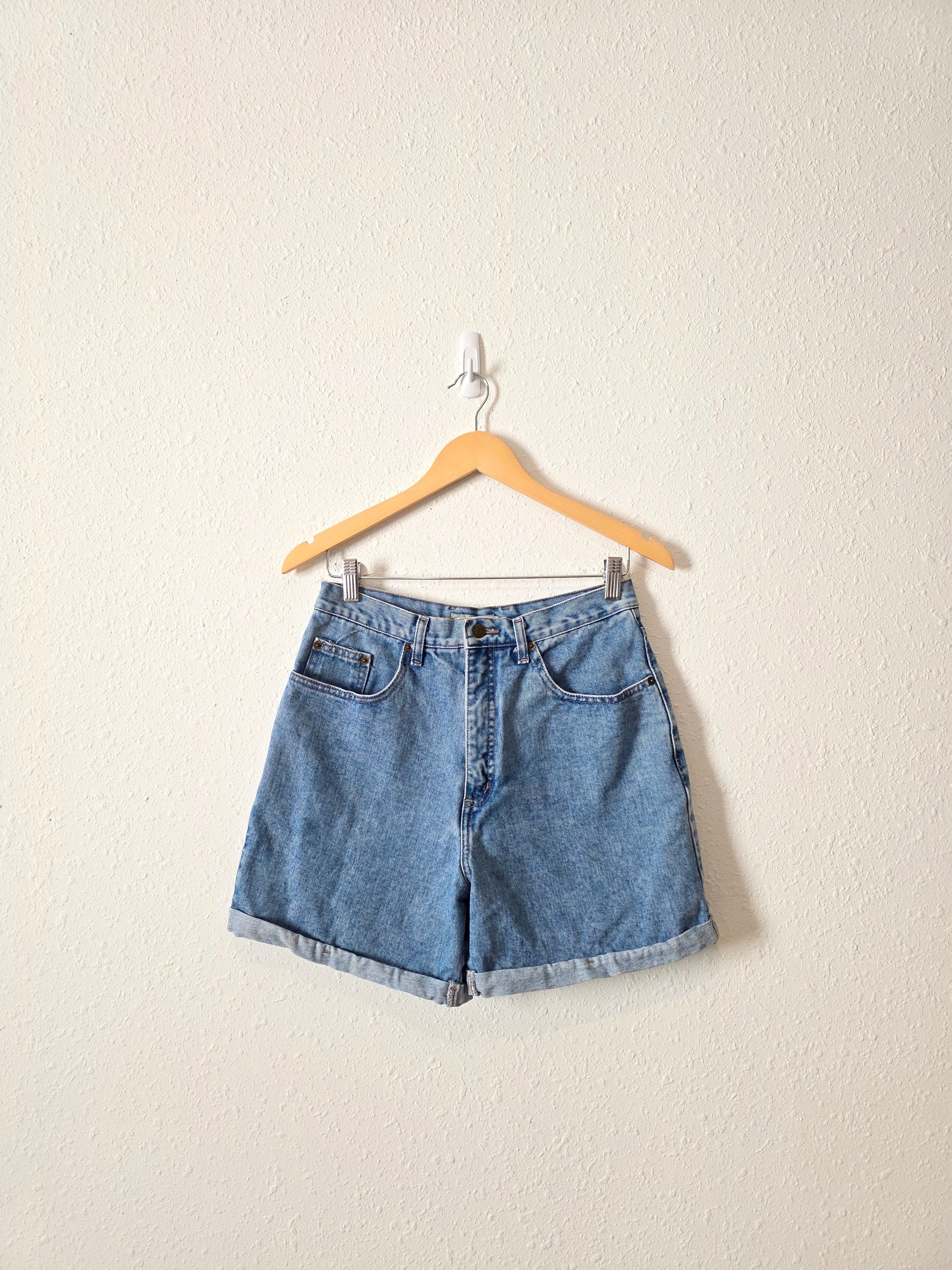 Vintage Guess Relaxed Denim Shorts (27)