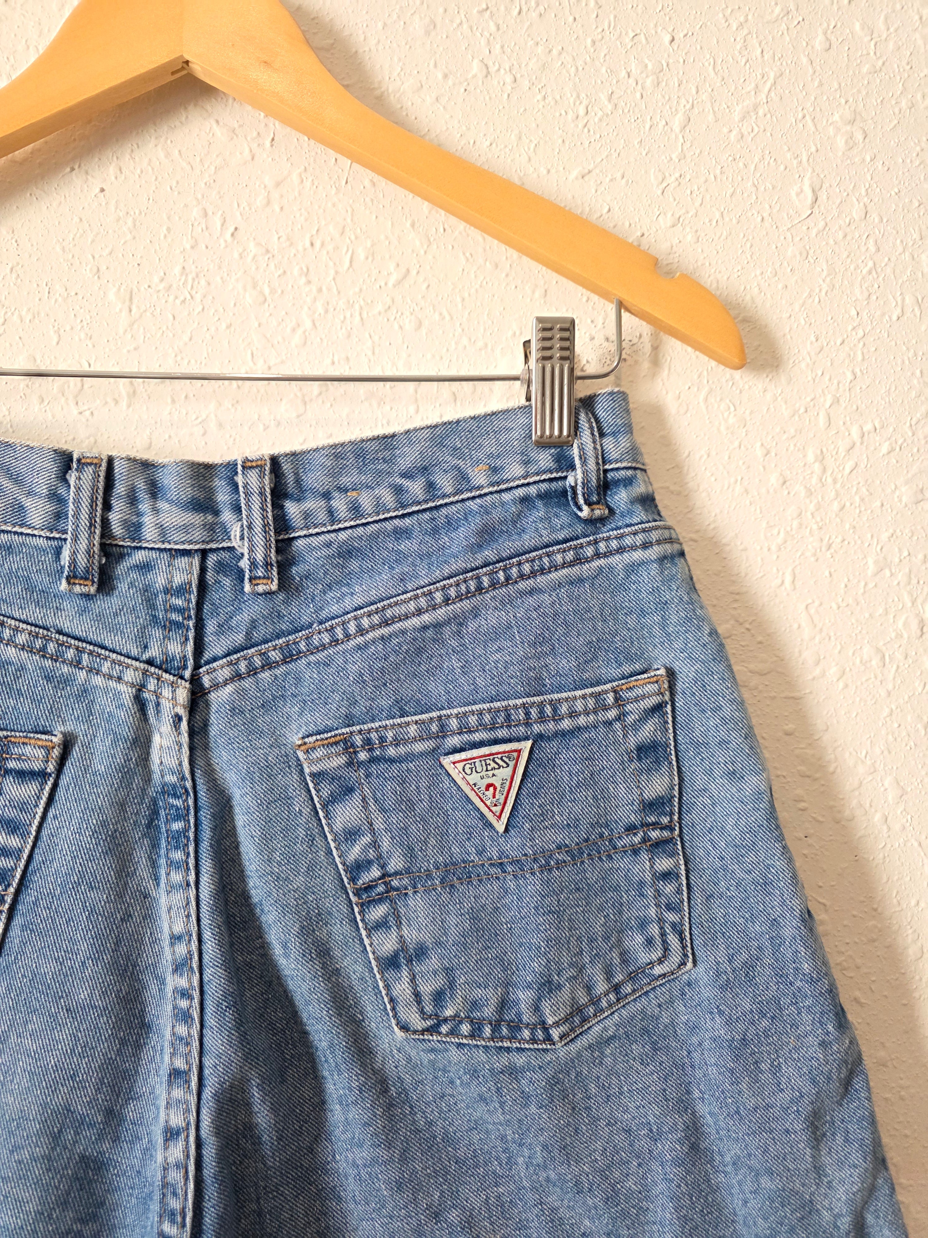 Vintage Guess Relaxed Denim Shorts (27)