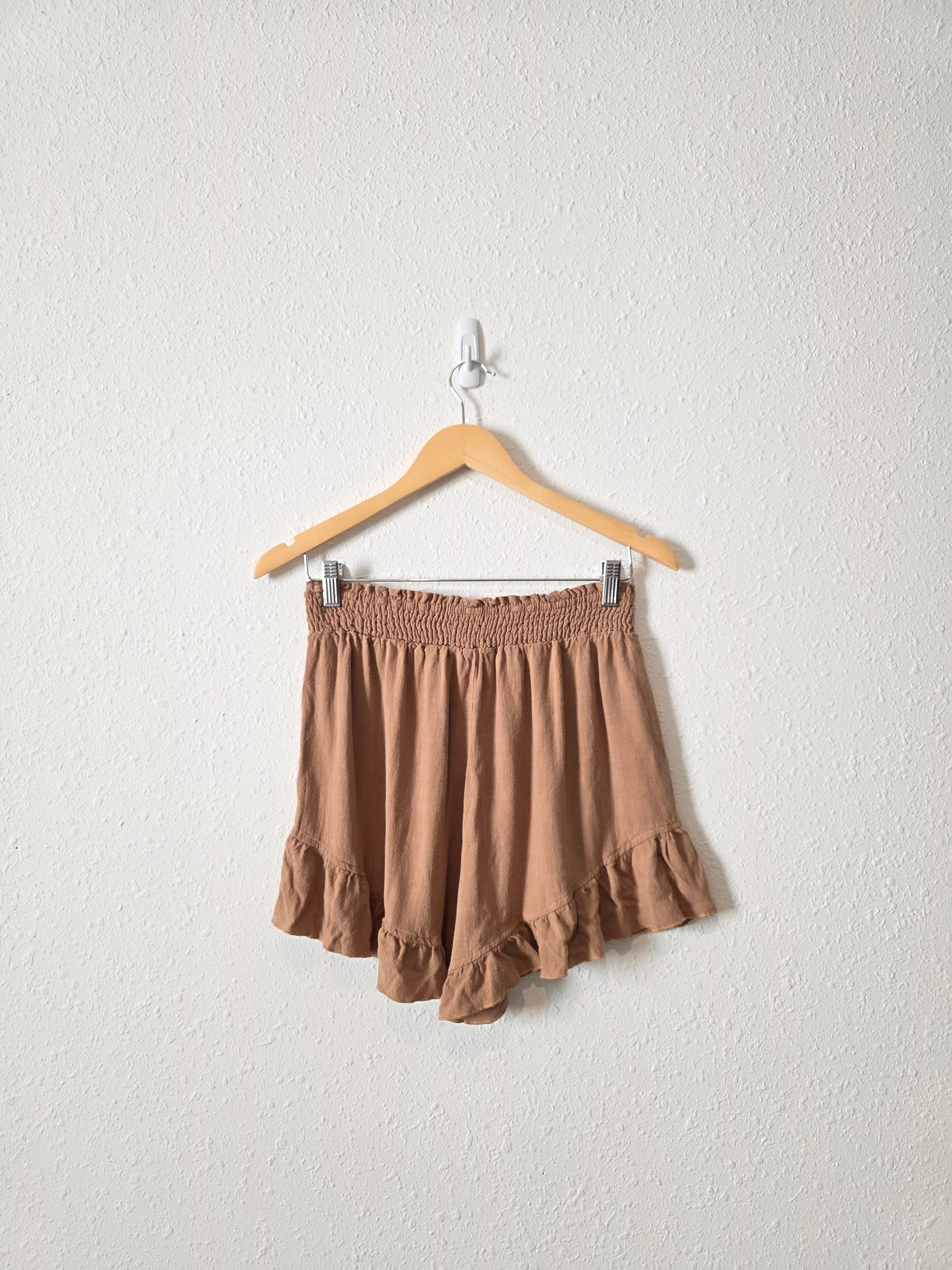 La Miel Brown Ruffle Shorts (L)