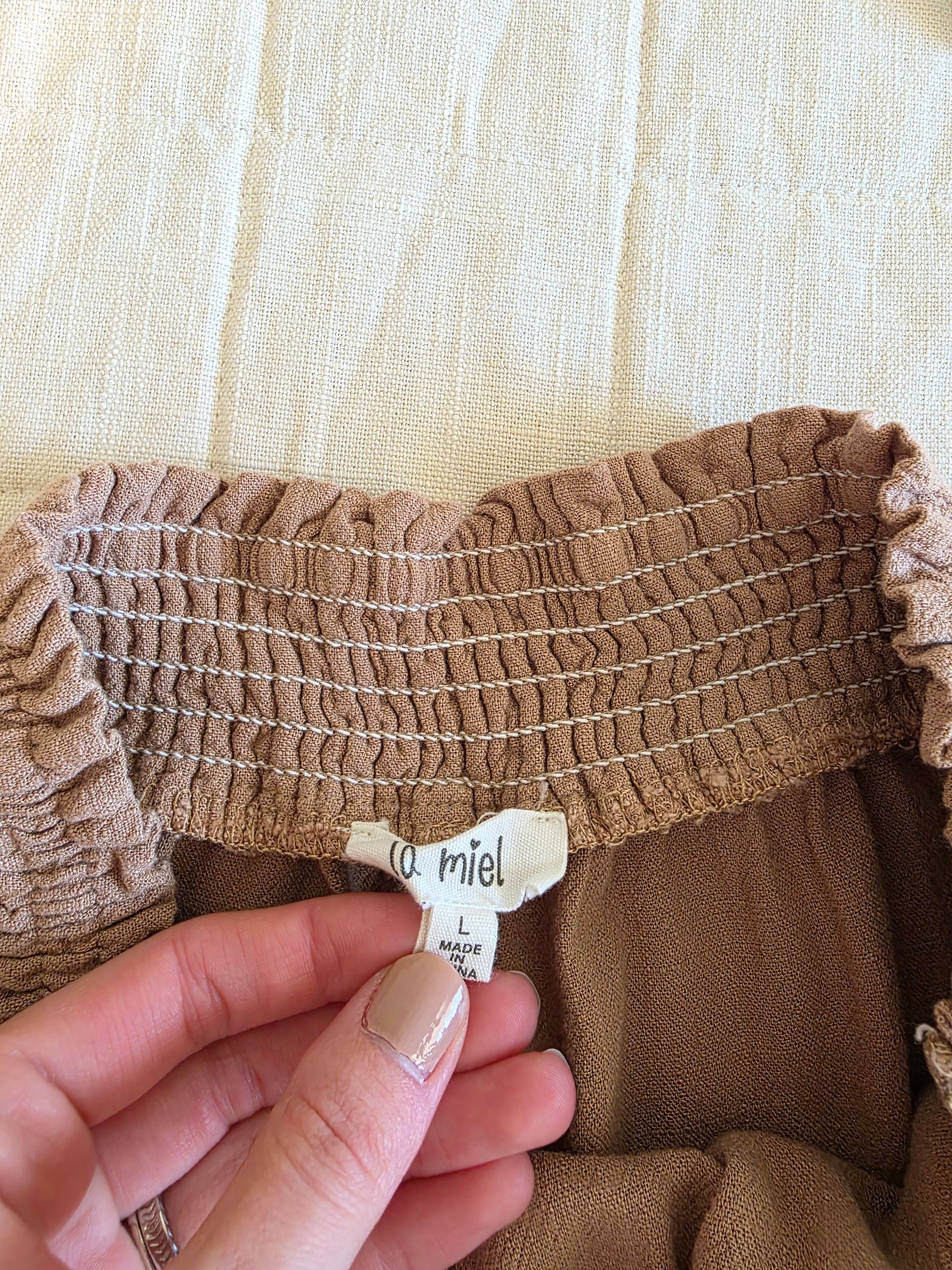 La Miel Brown Ruffle Shorts (L)