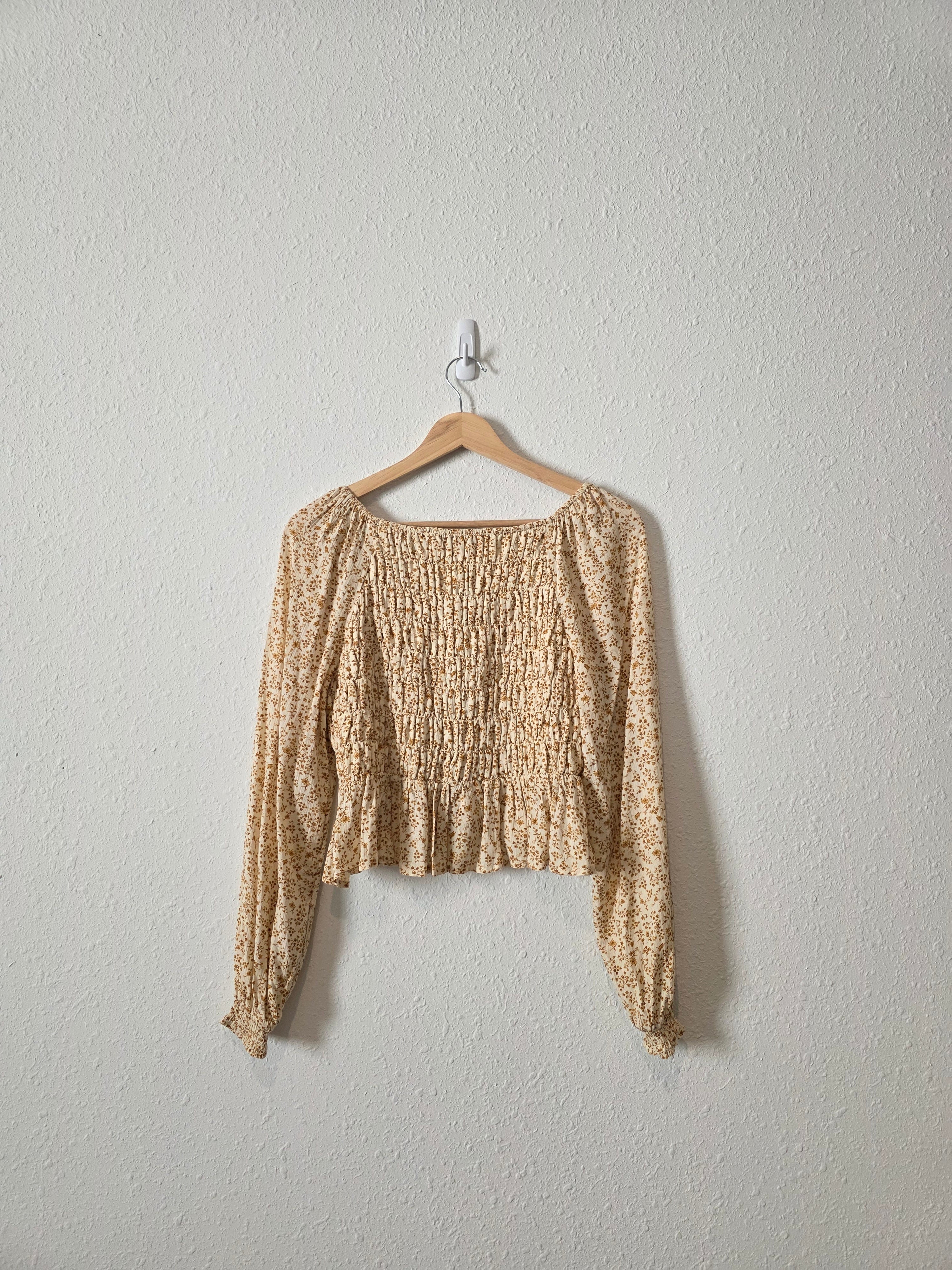 Dainty Floral Smocked Top (M)