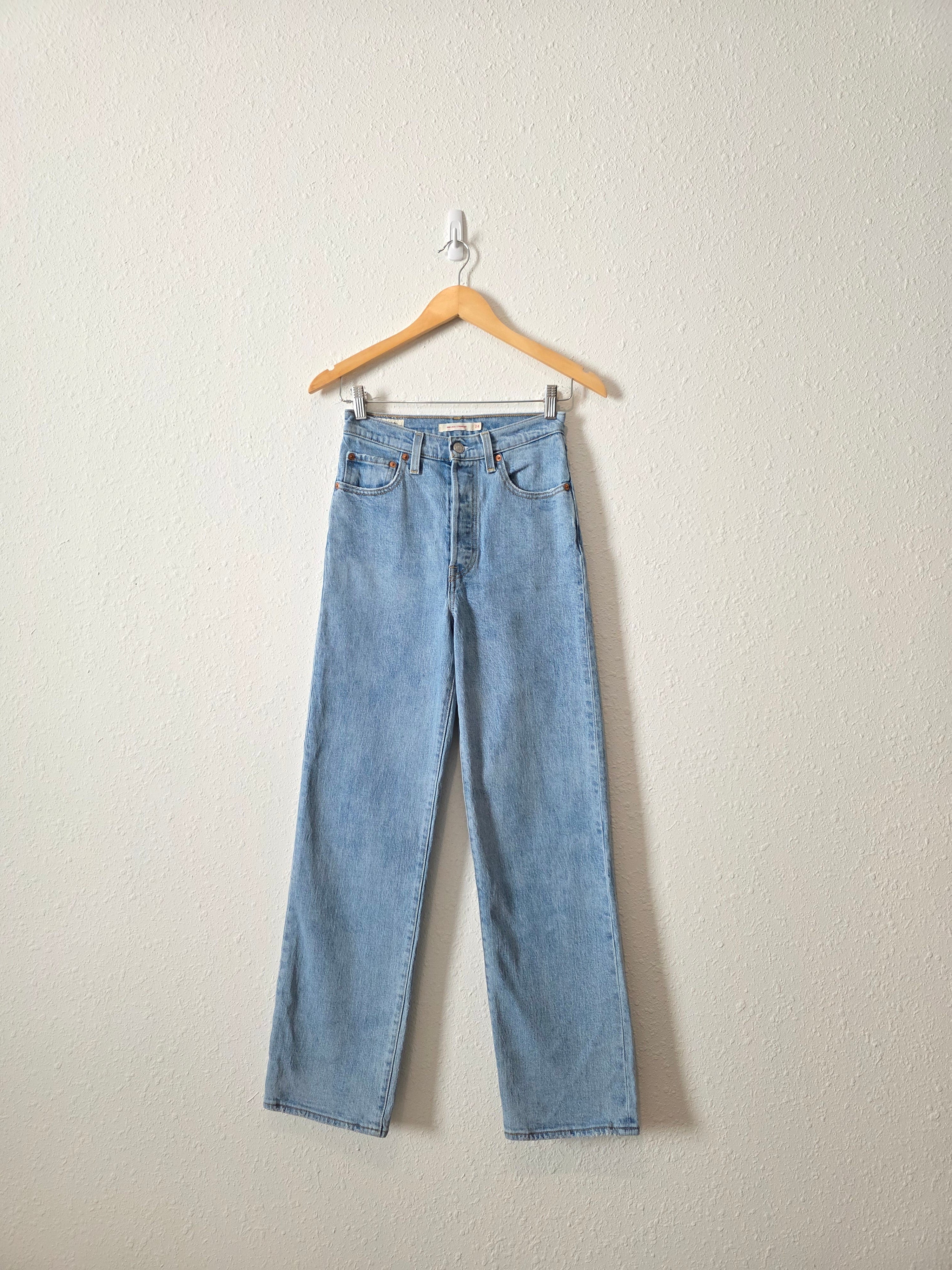 Levi's Ribcage Straight Jeans (24)