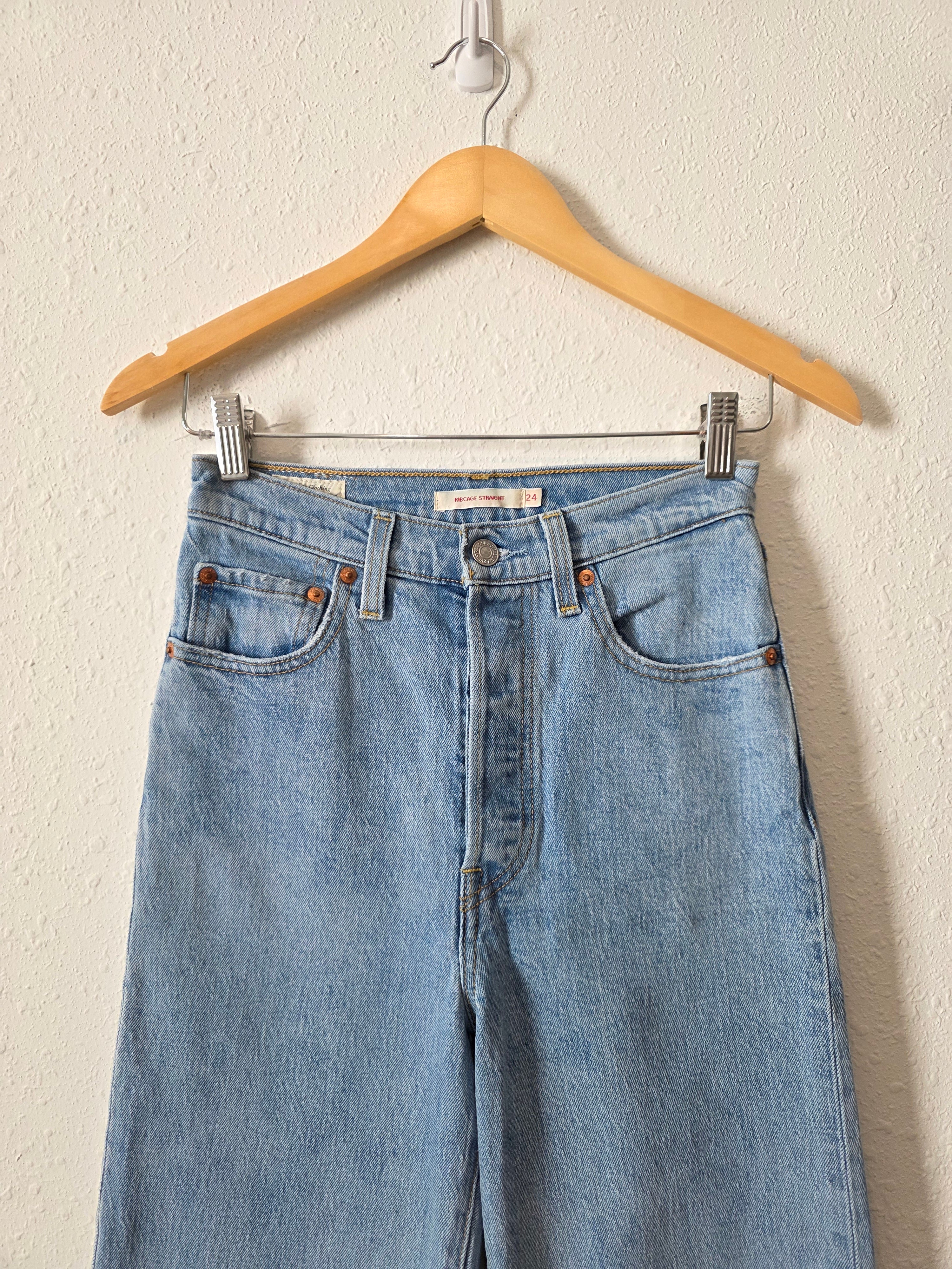Levi's Ribcage Straight Jeans (24)