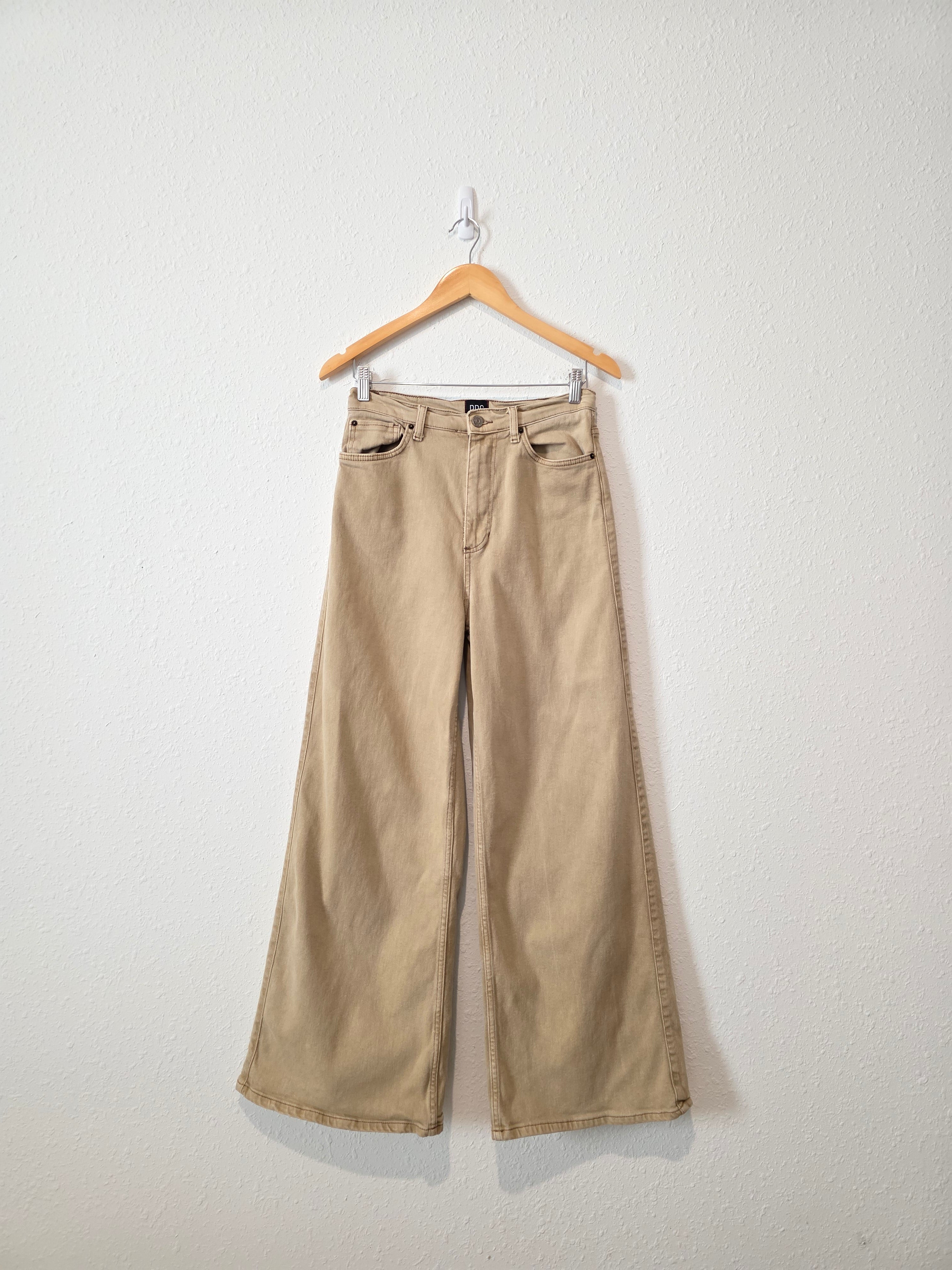 BDG Wide Leg Jeans (29)