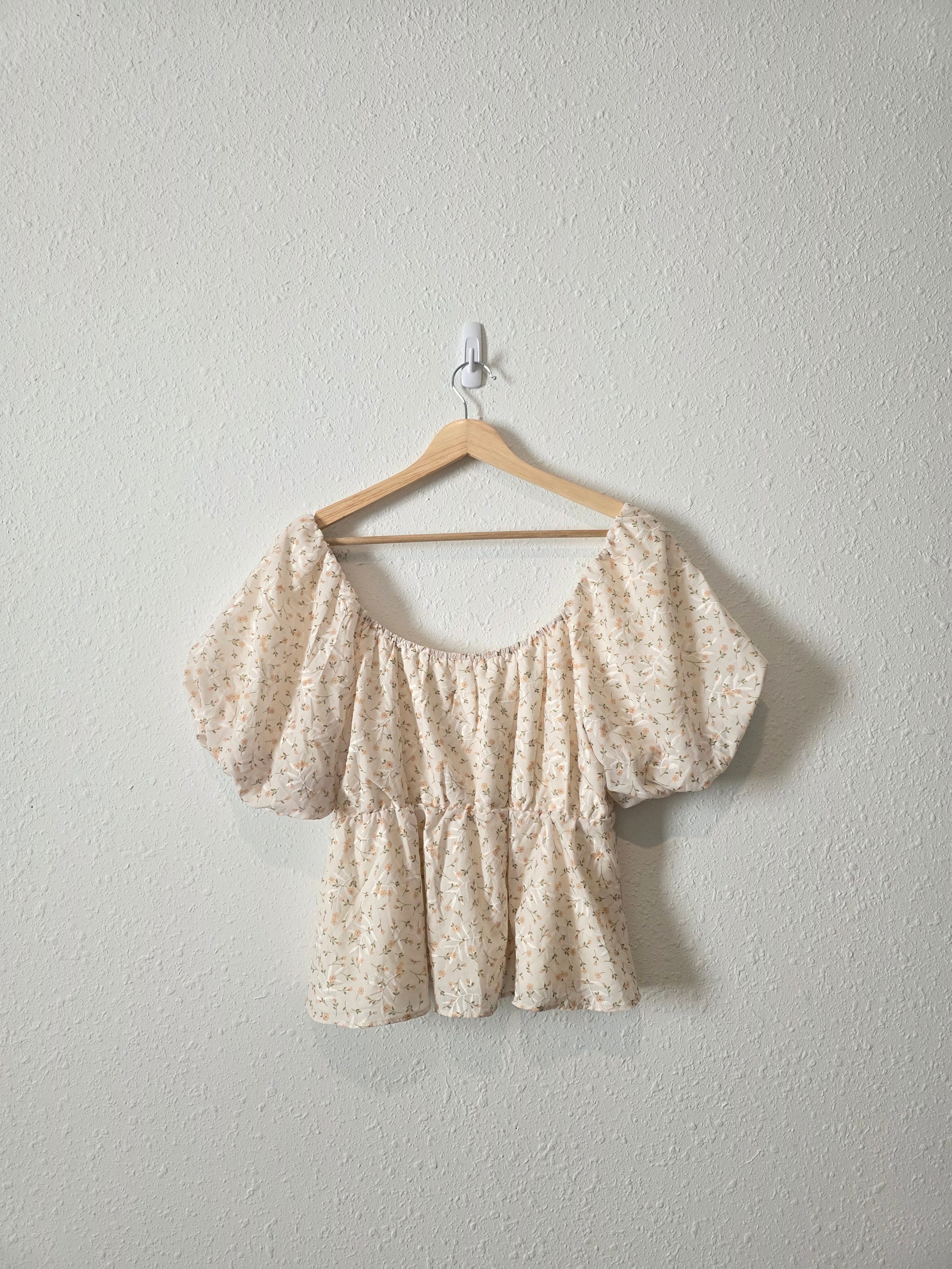 Altar'd State Floral Puff Sleeve Top (M)