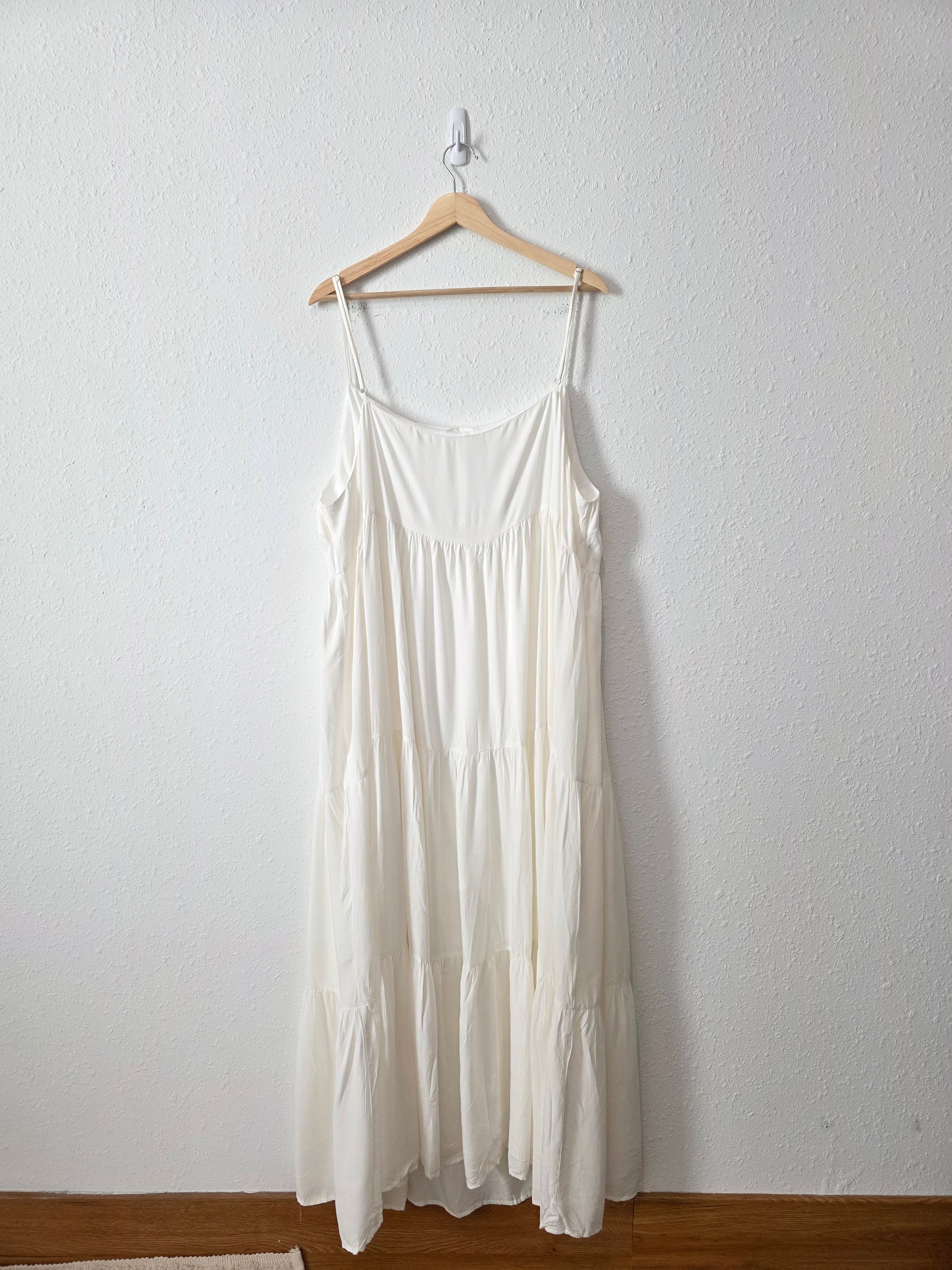 Ivory Tiered Maxi Dress (2X)