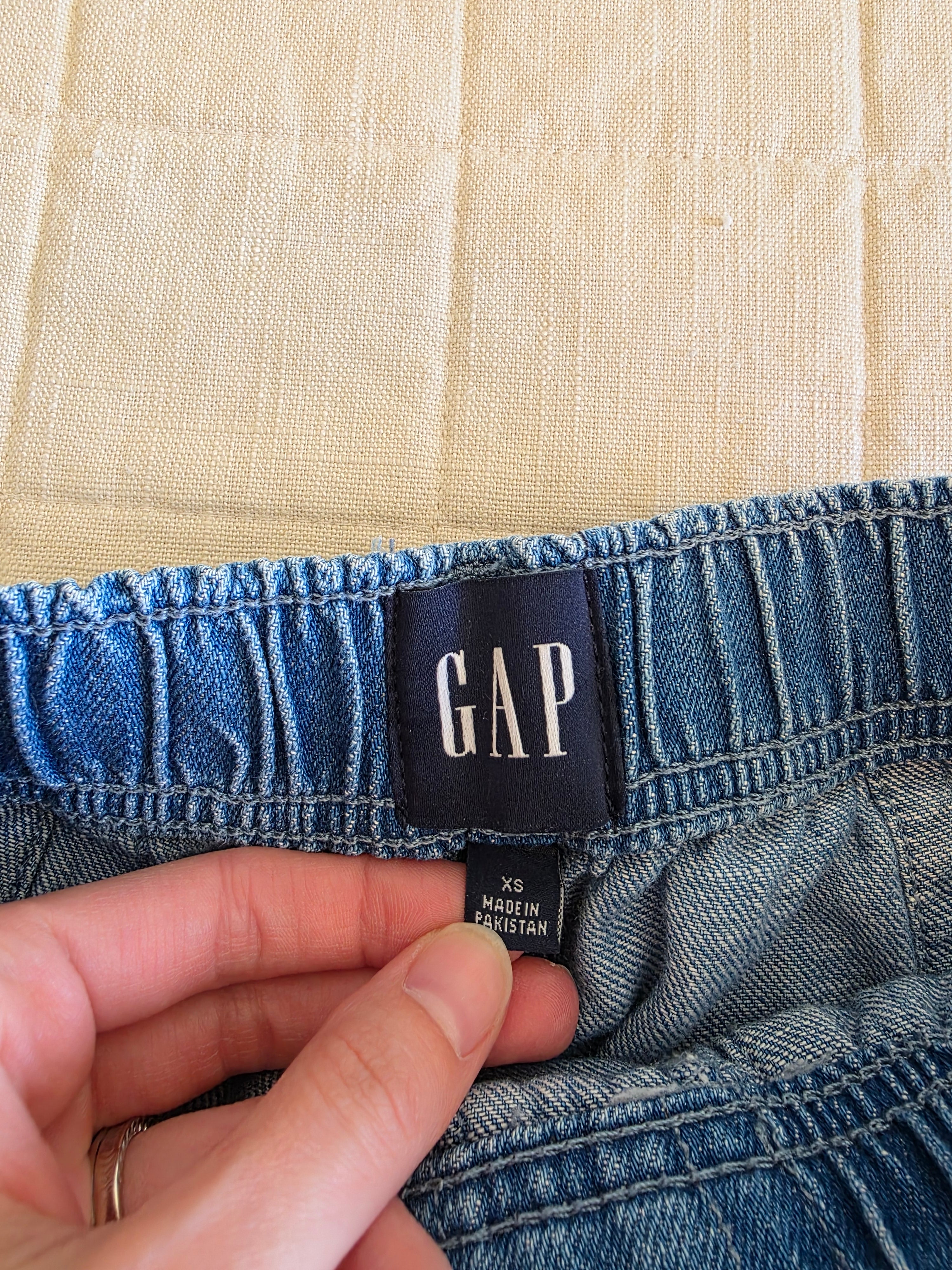 Gap Straight Easy Jeans (XS)