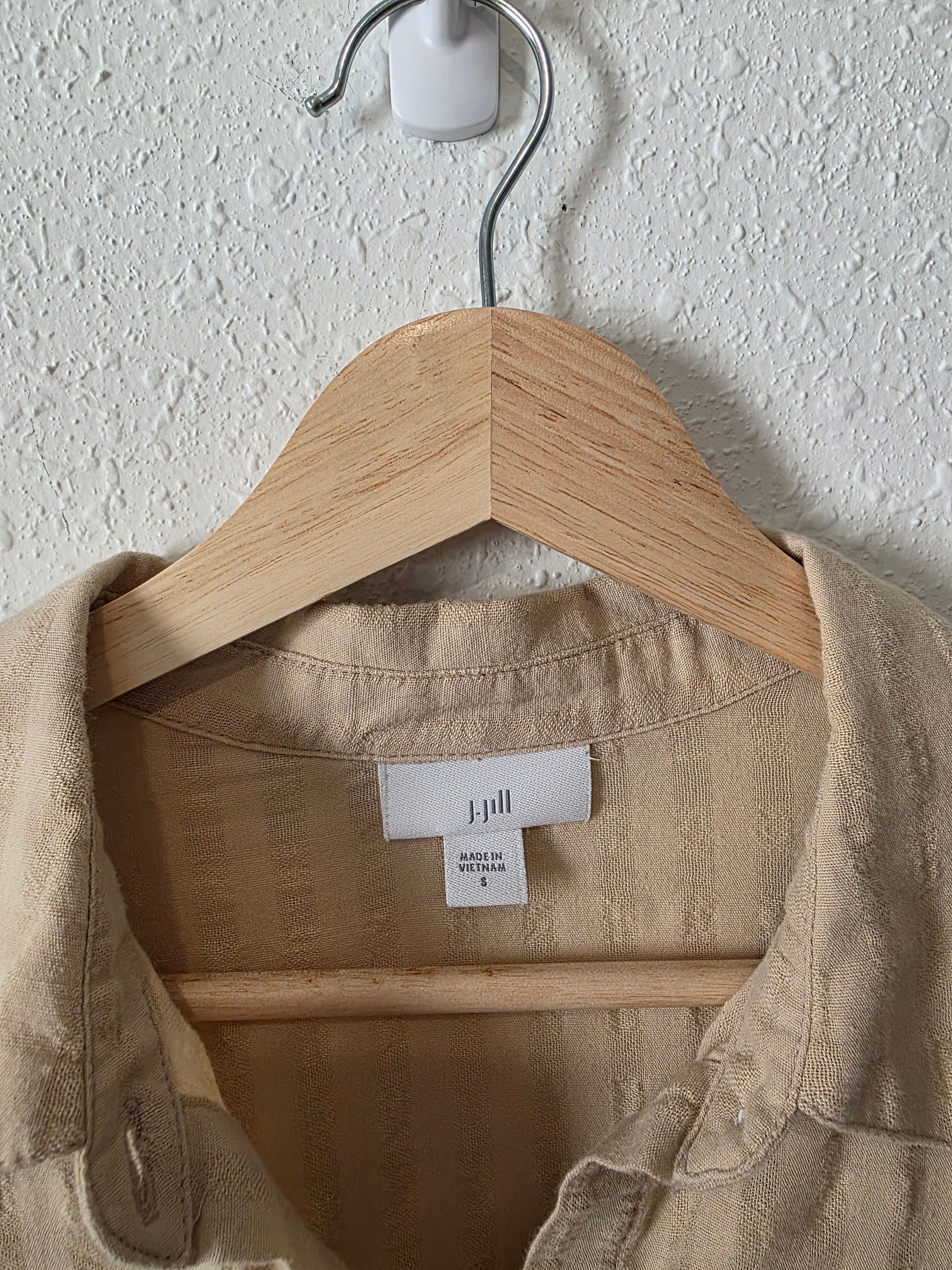Neutral Textured Button Up (S)