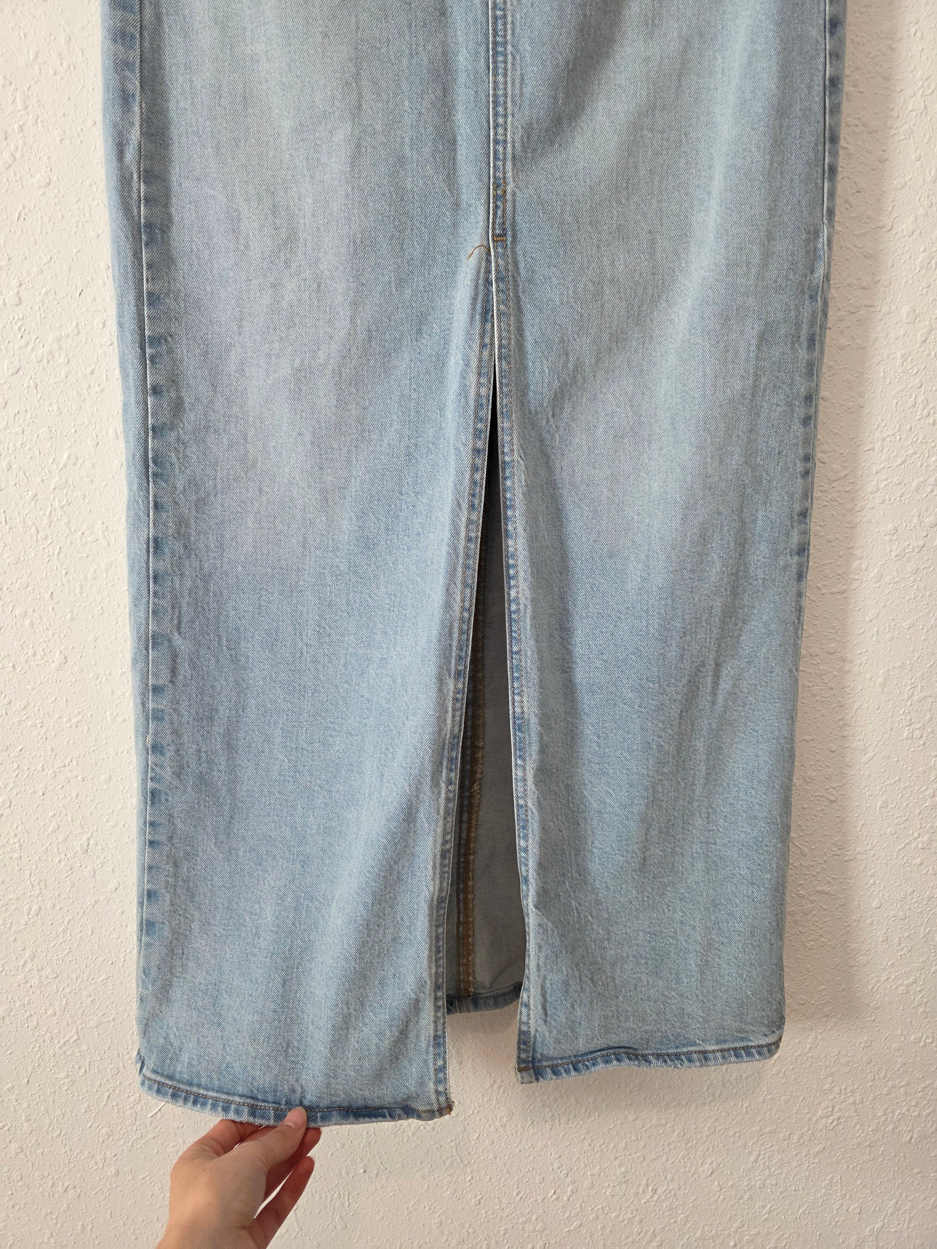Light Wash Denim Maxi Skirt (2)