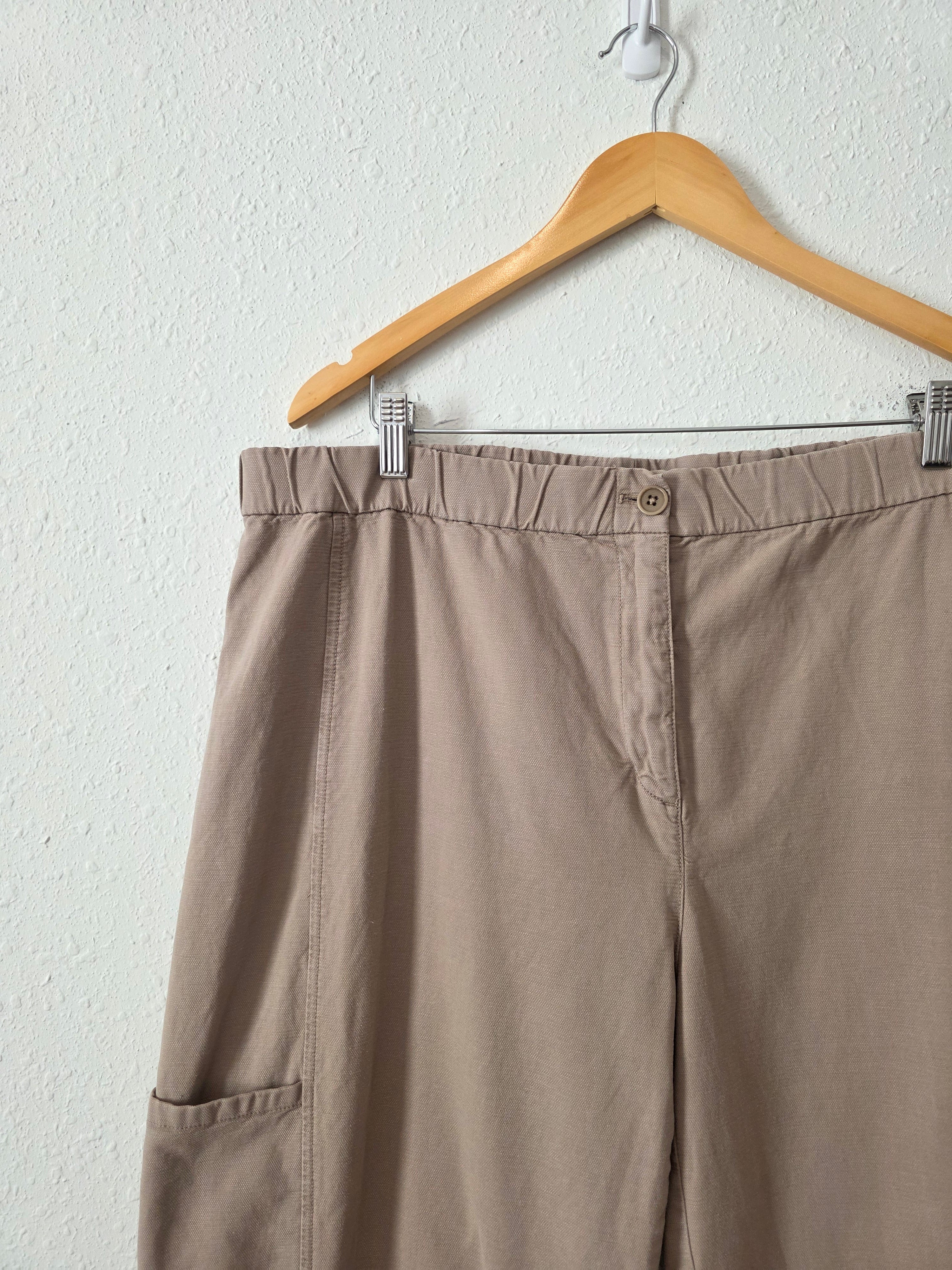 Eileen Fisher Neutral Straight Pants (XL)