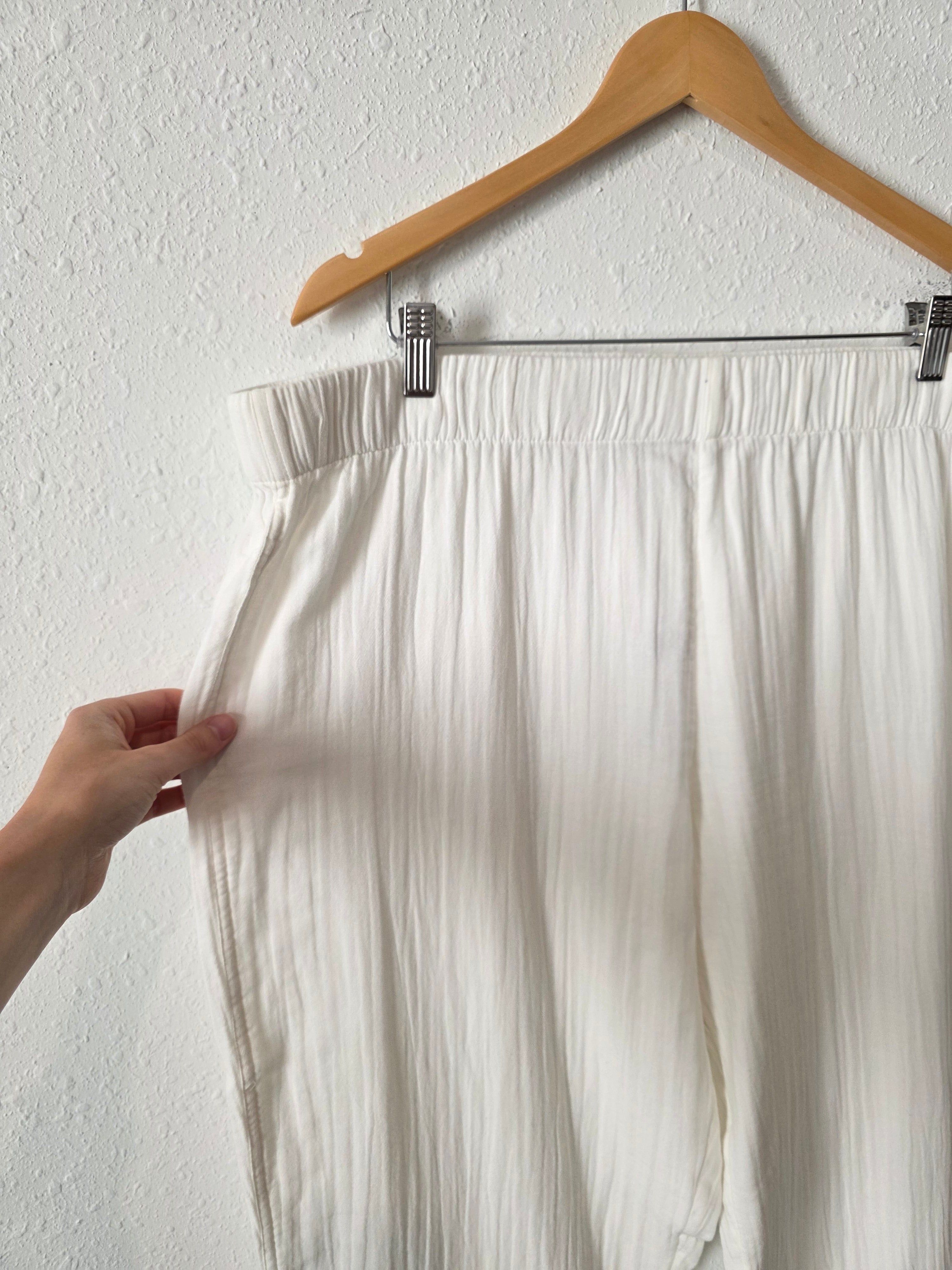 NEW White Gauze Pants (1X)