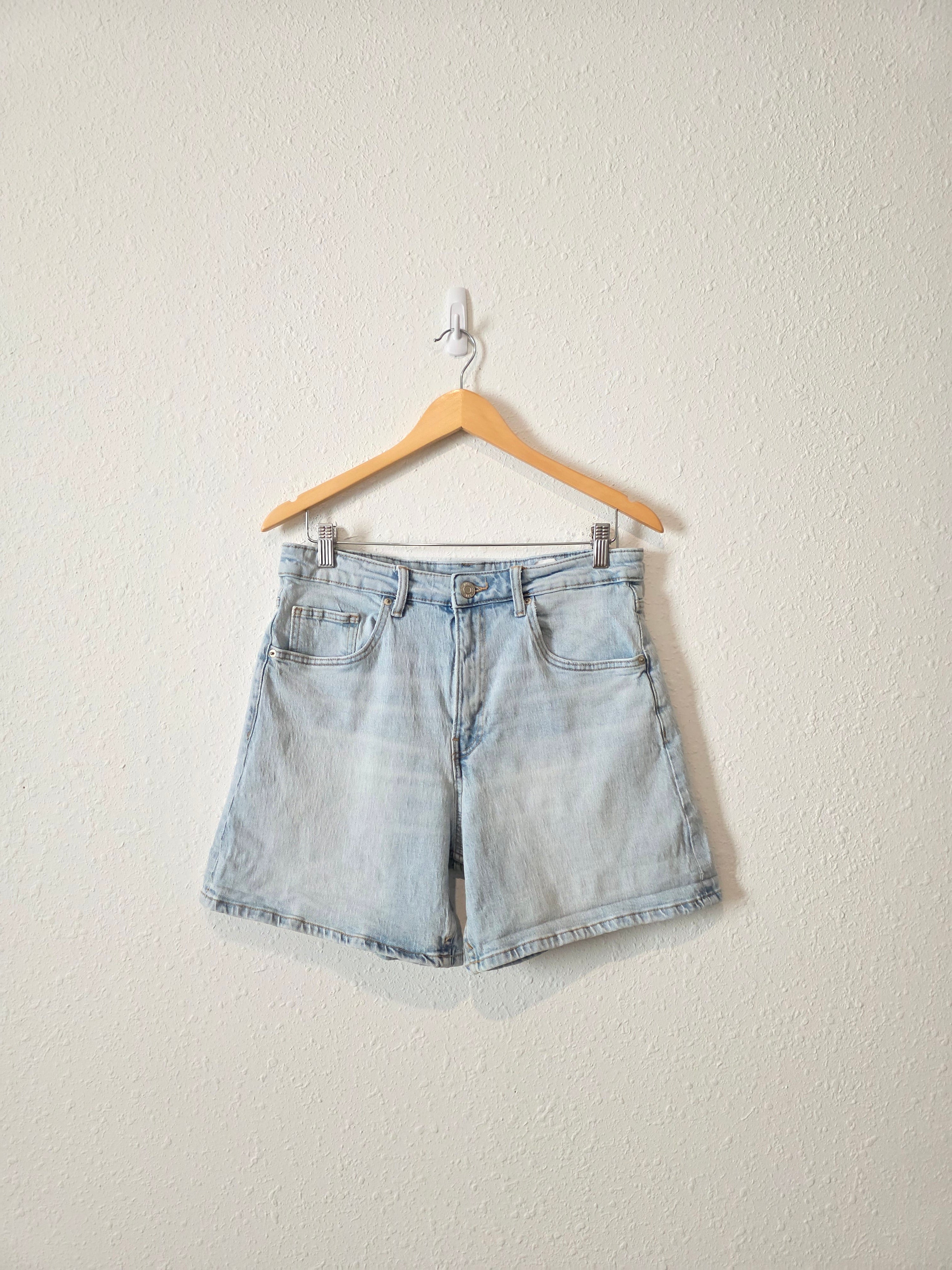 Zara Light Wash Denim Shorts (8)