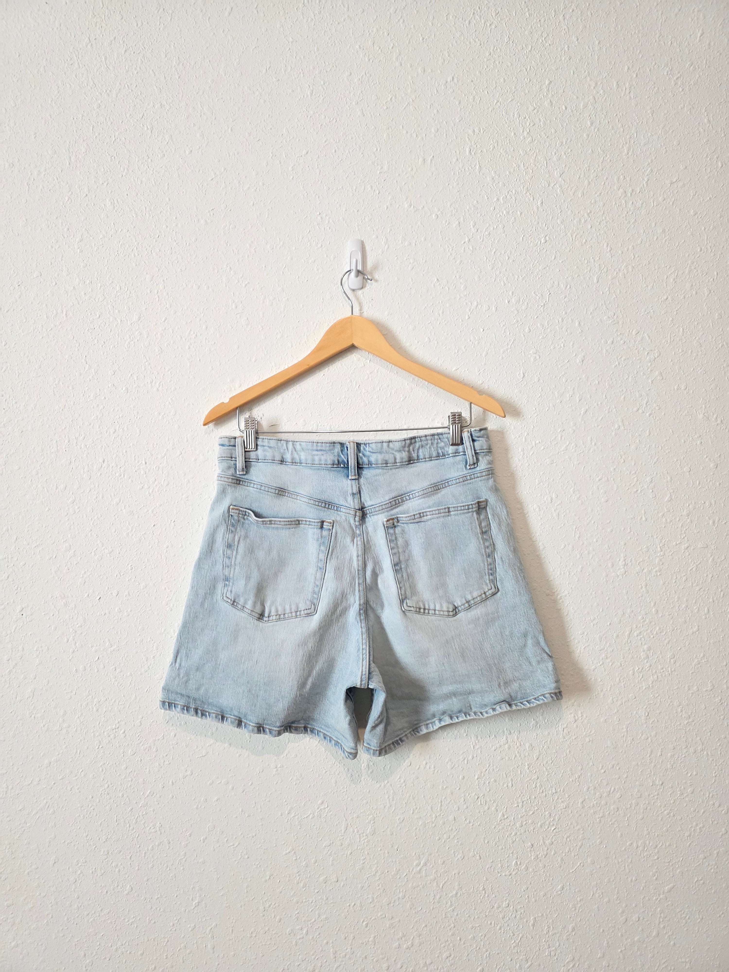 Zara Light Wash Denim Shorts (8)