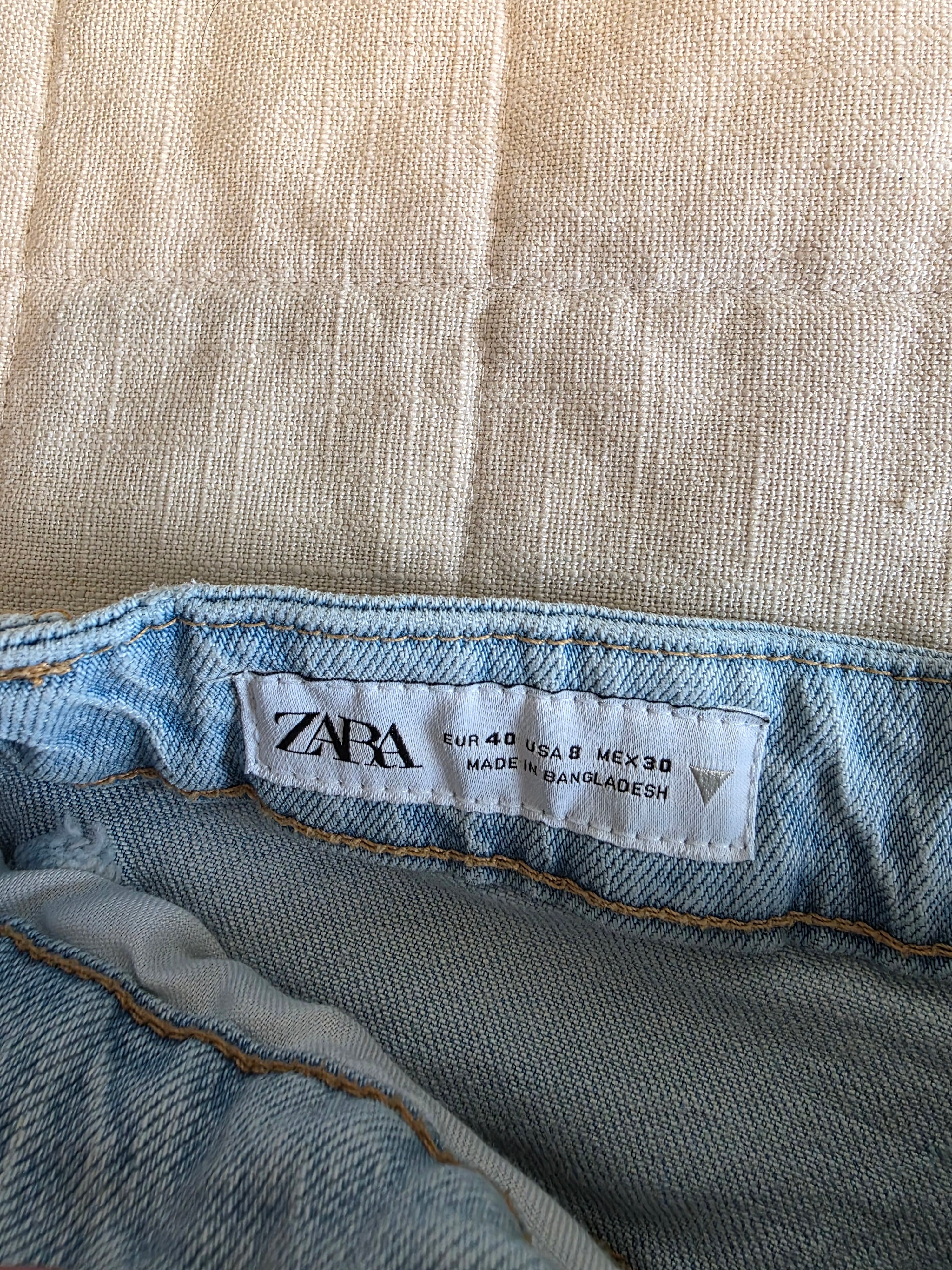 Zara Light Wash Denim Shorts (8)