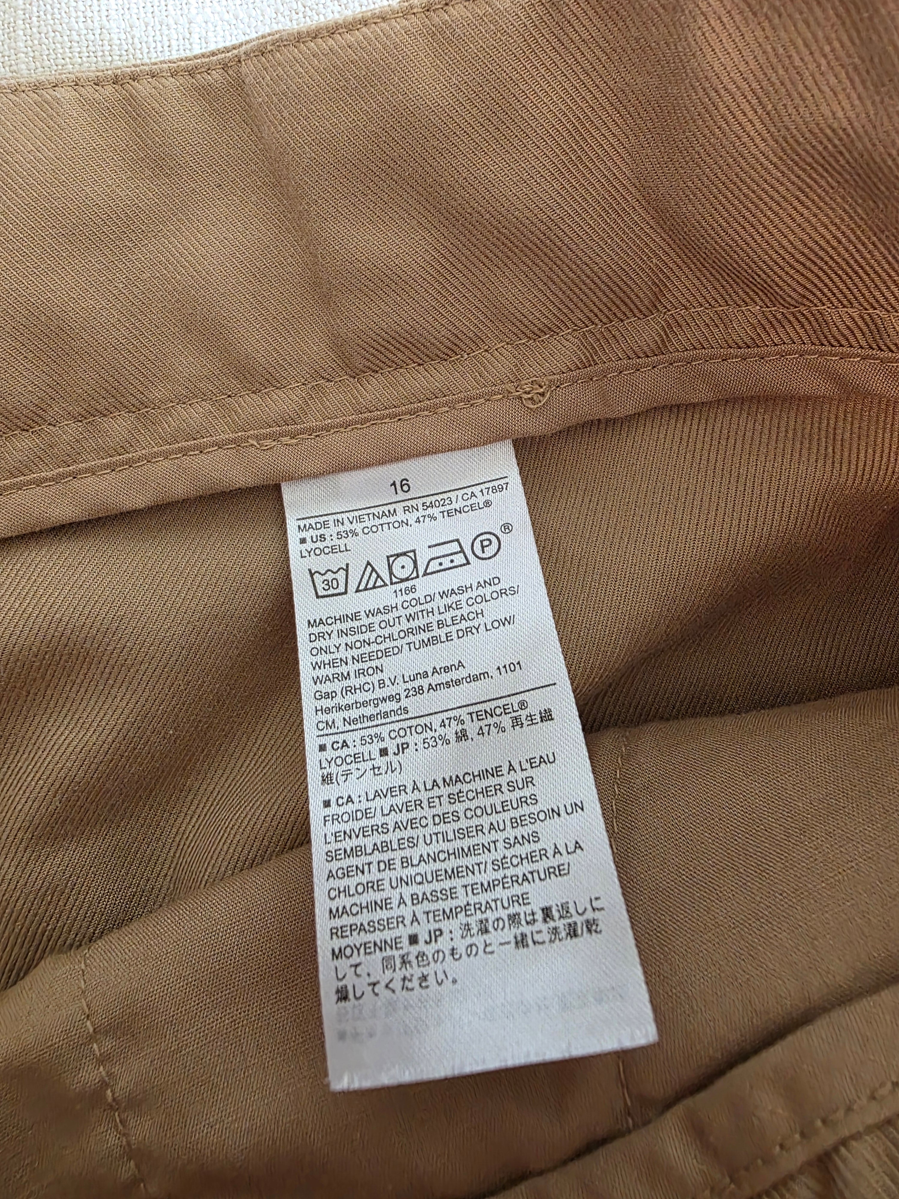 Banana Republic Neutral Straight Pants (16)