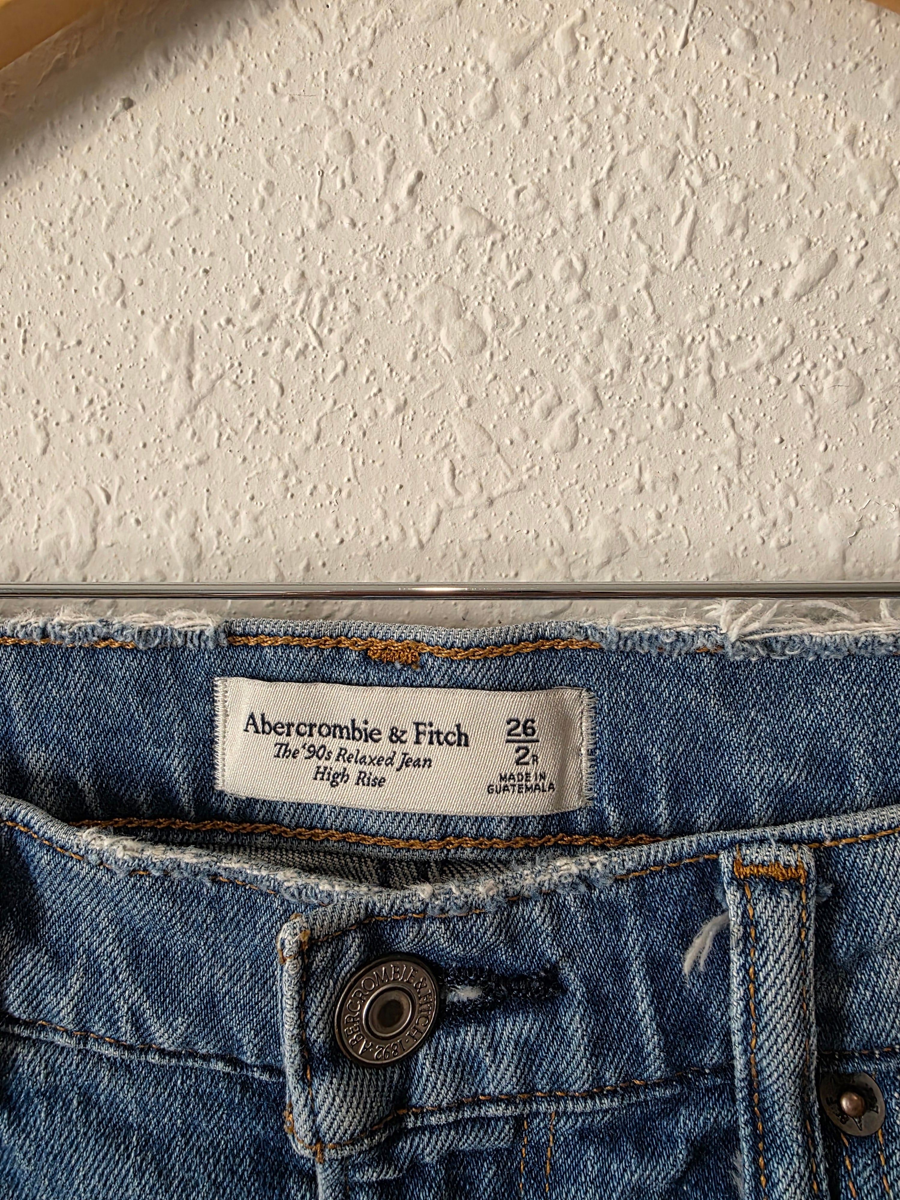 Abercrombie 90s Relaxed Jeans (26/2)