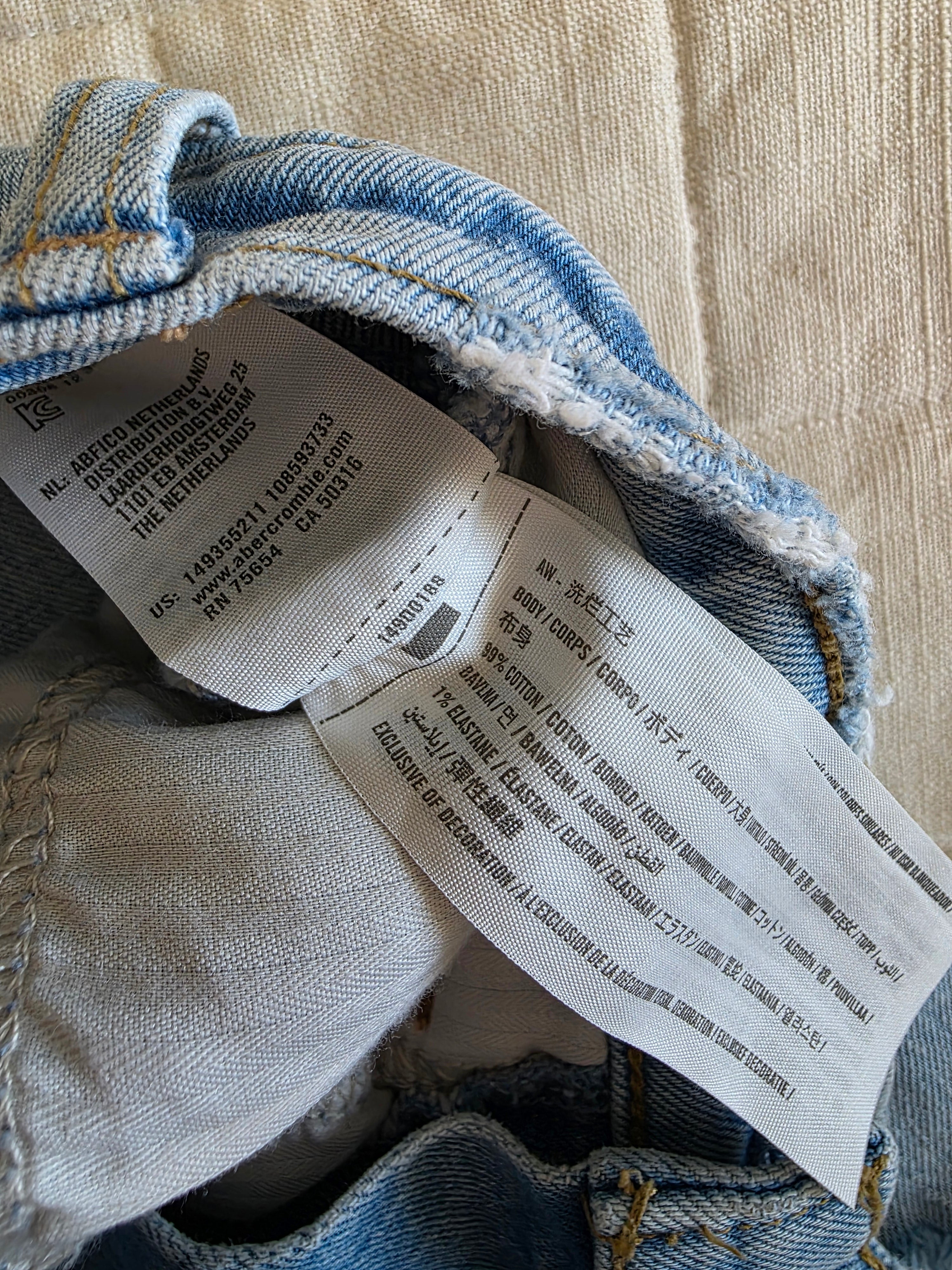Abercrombie Denim Mom Shorts (25/0)