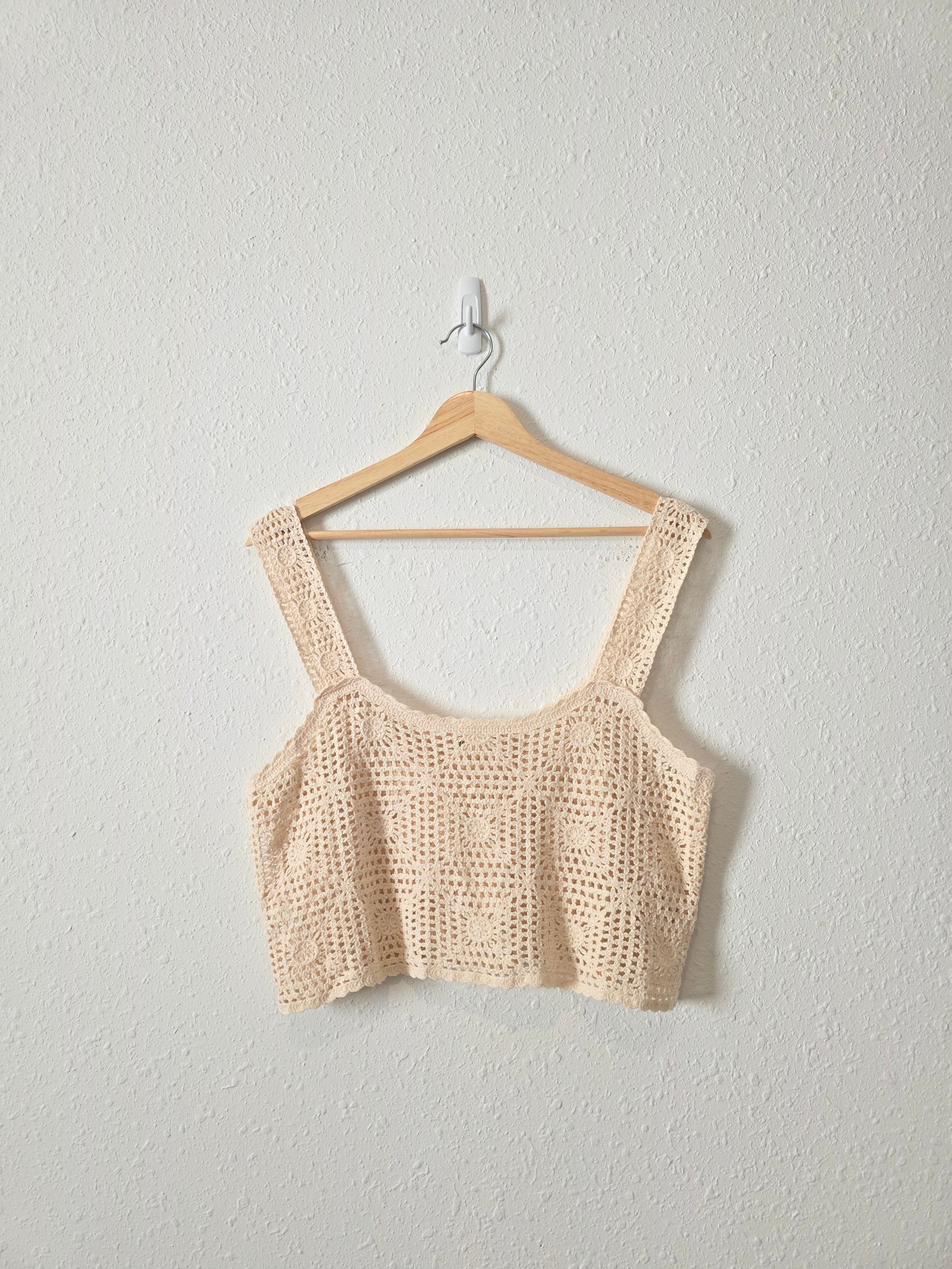 Cropped Crochet Knit Top (M/L)