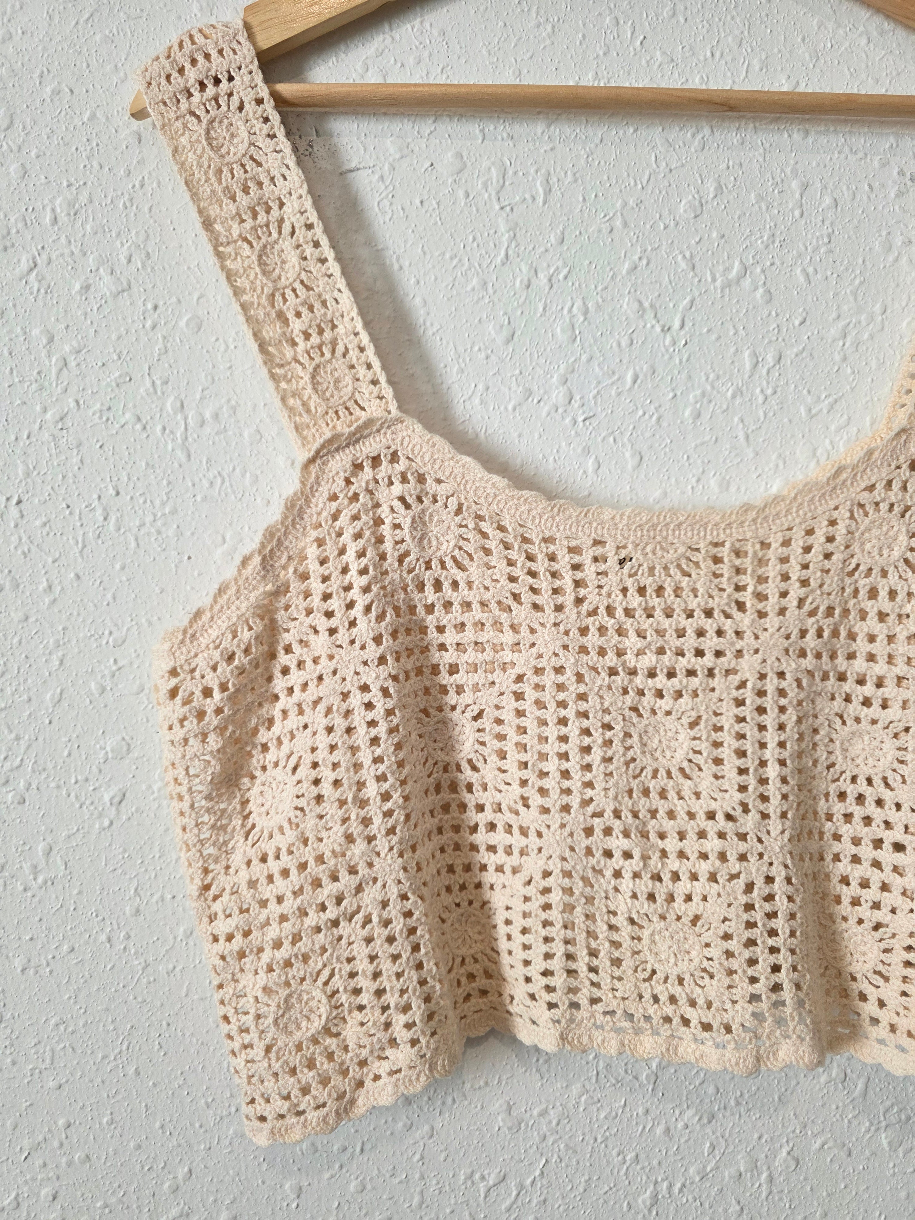 Cropped Crochet Knit Top (M/L)