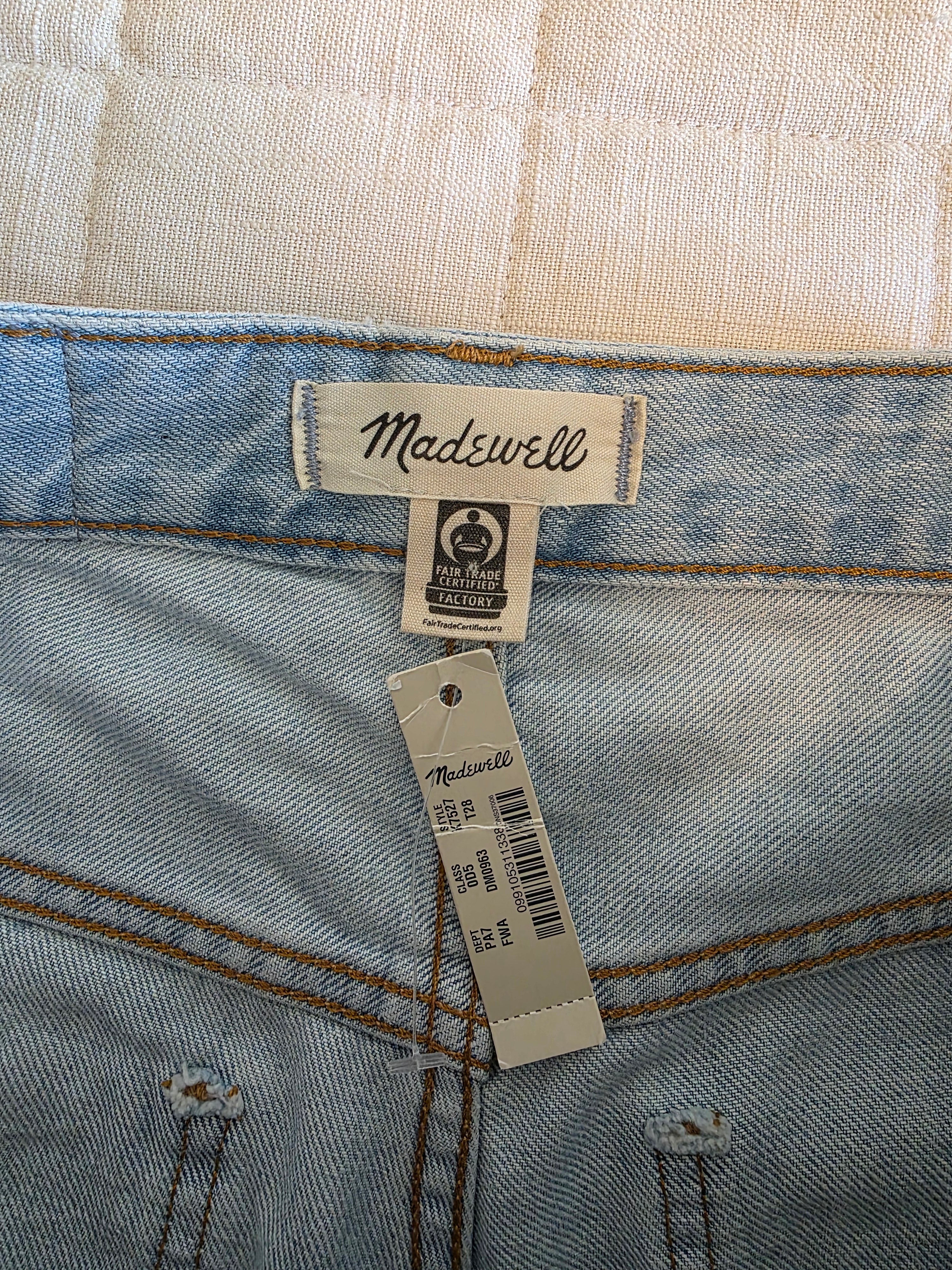 NEW Madewell Perfect Vintage Jeans (28T)