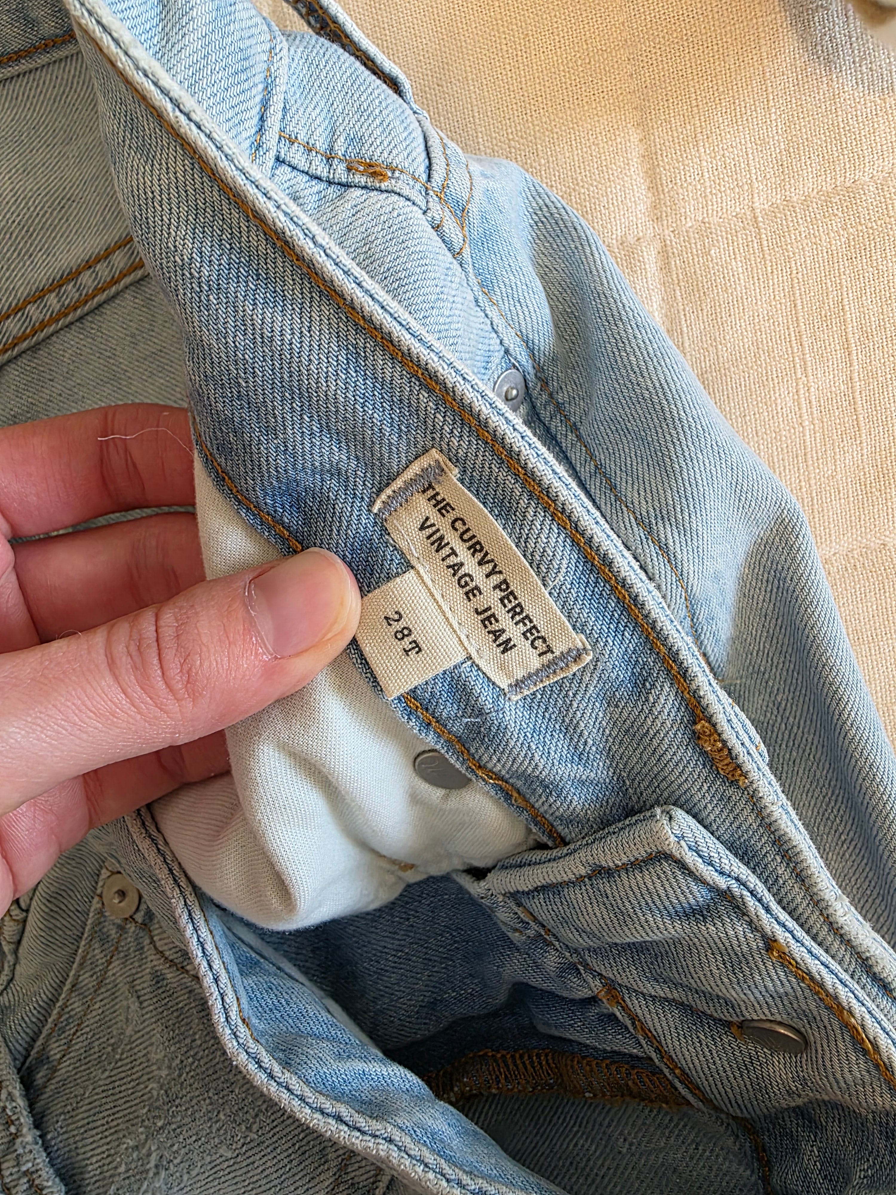 NEW Madewell Perfect Vintage Jeans (28T)