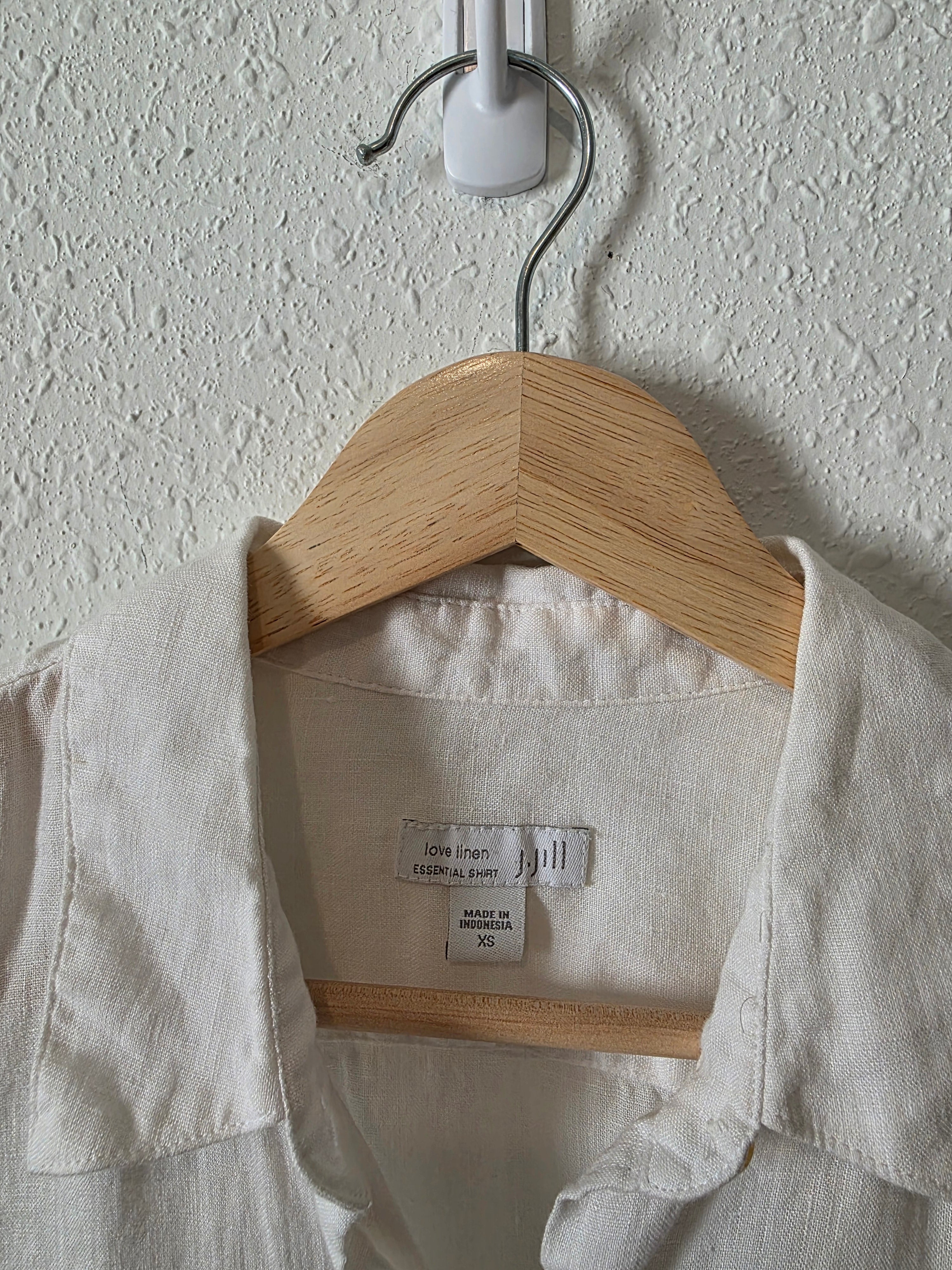 Beachy Linen Button Up (XS)