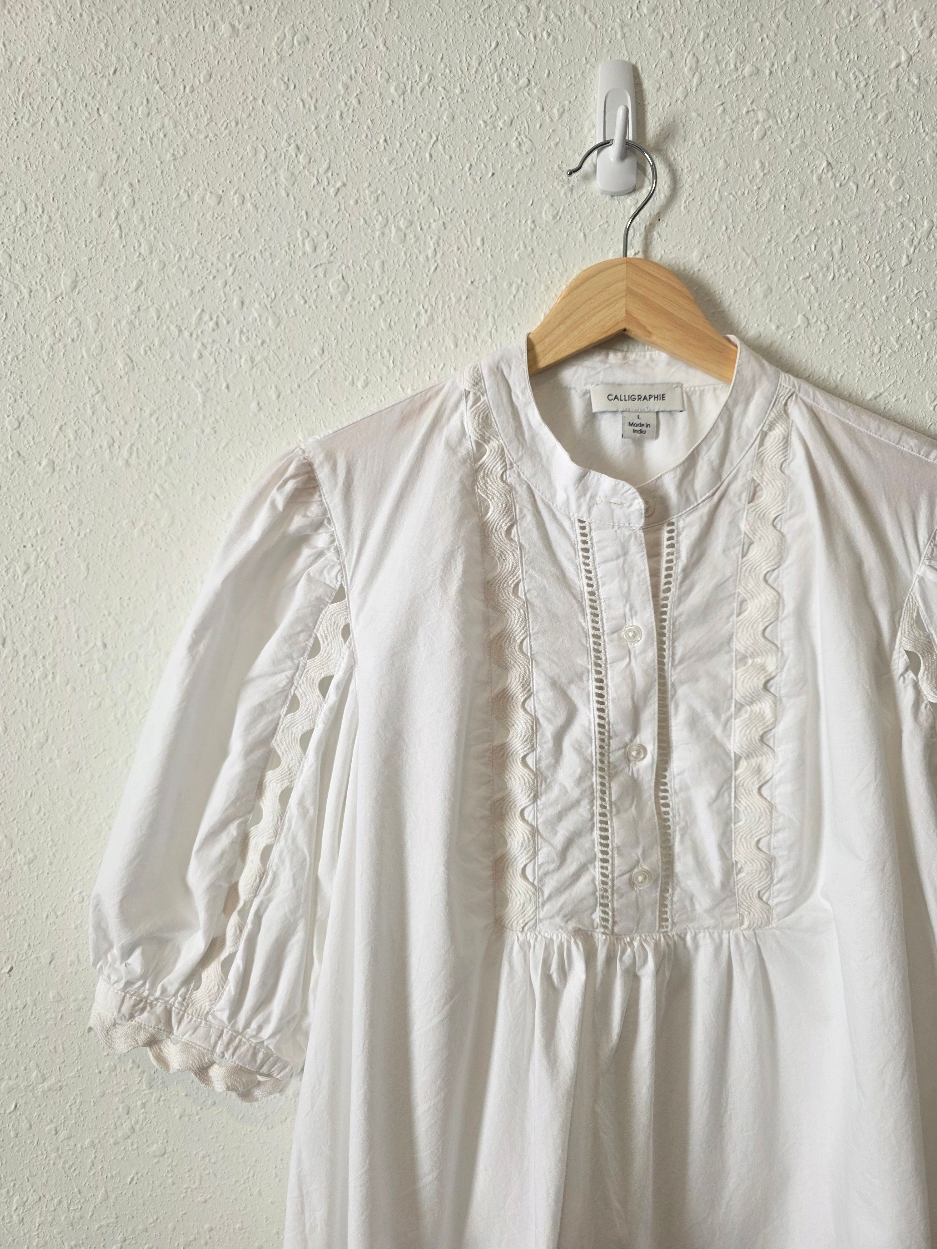 Embroidered Puff Sleeve Blouse (L)