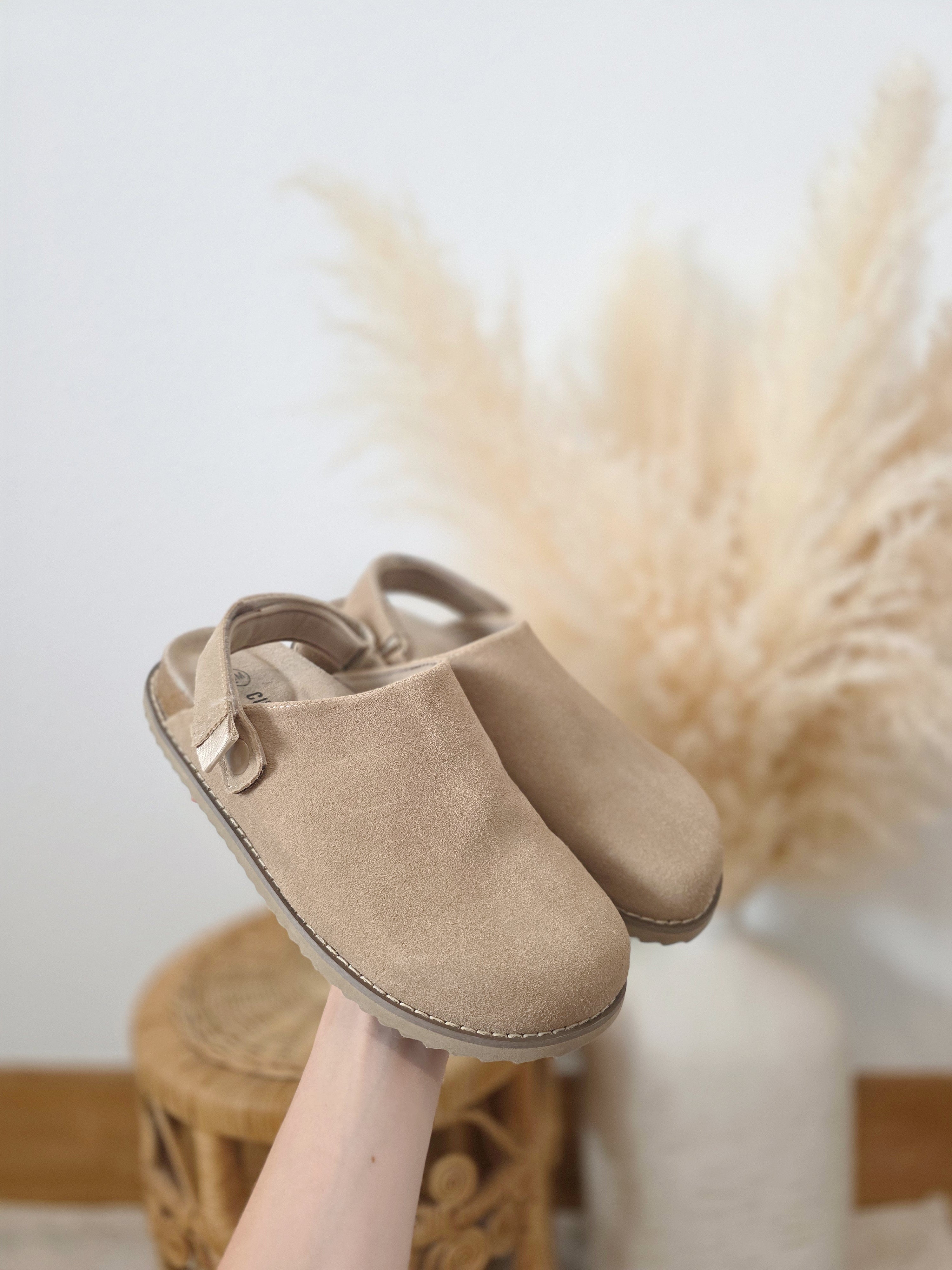 Cushionaire Suede Clogs (9)
