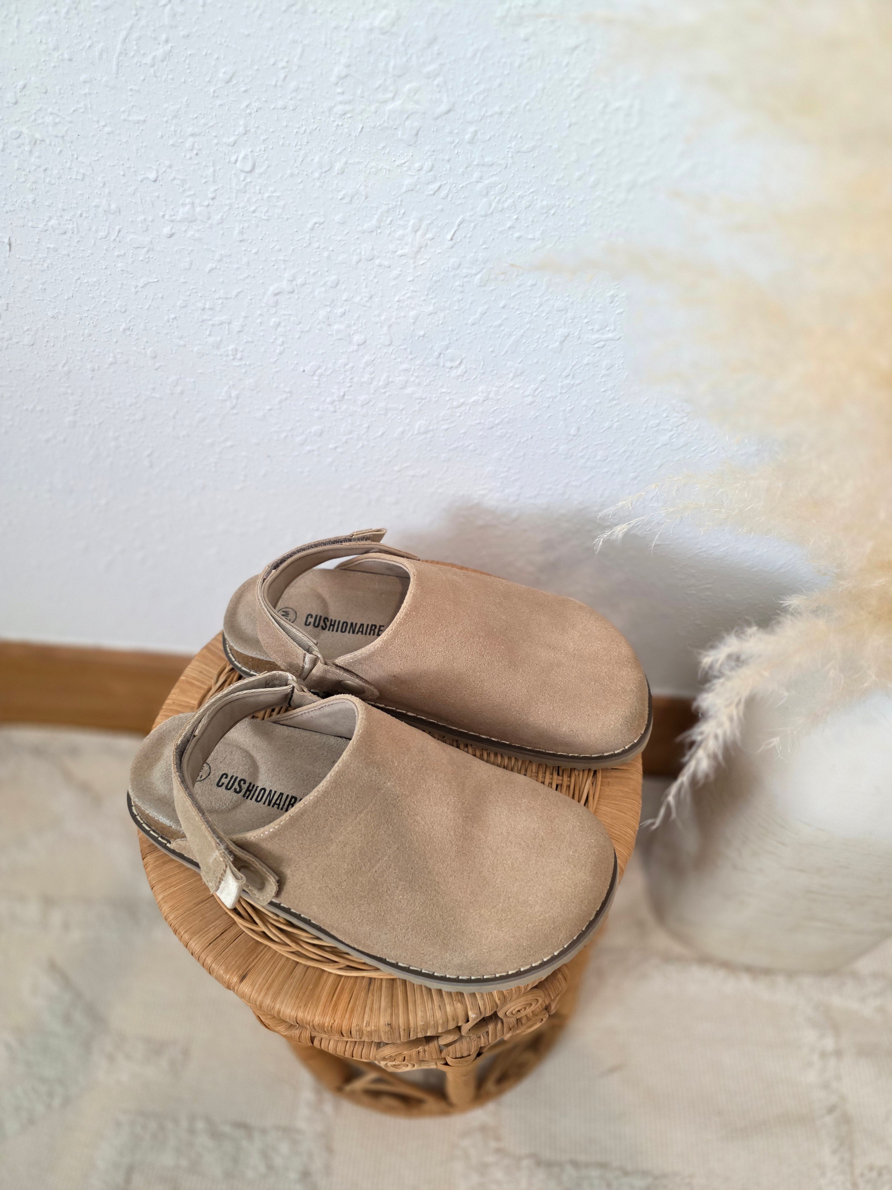 Cushionaire Suede Clogs (9)