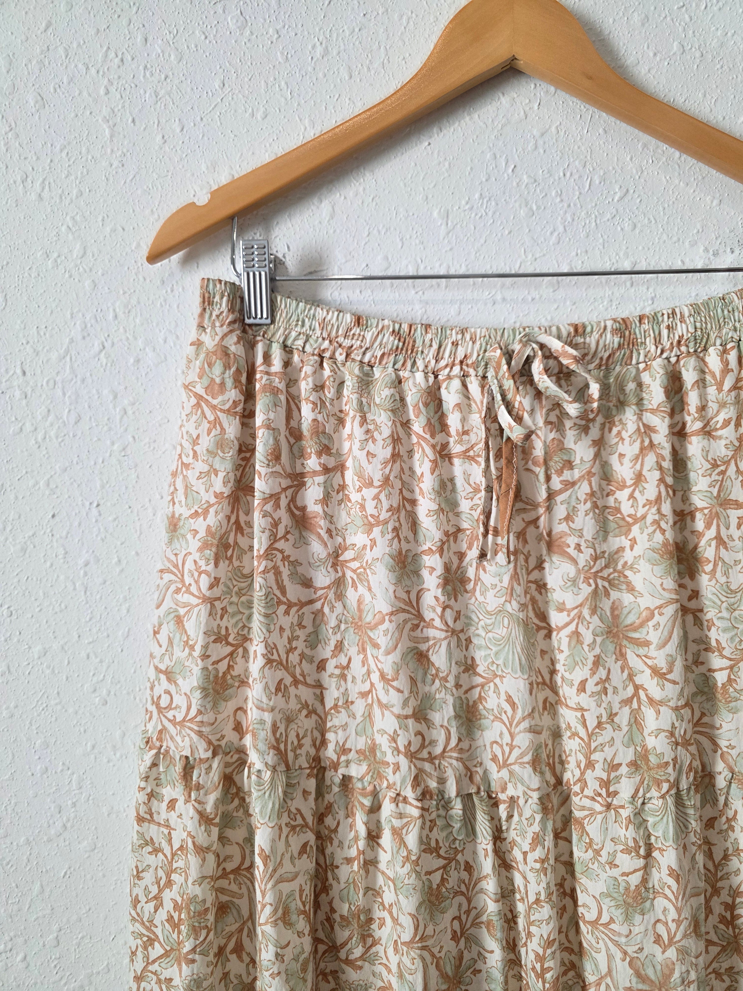 By The River Floral Midi Skirt (L)