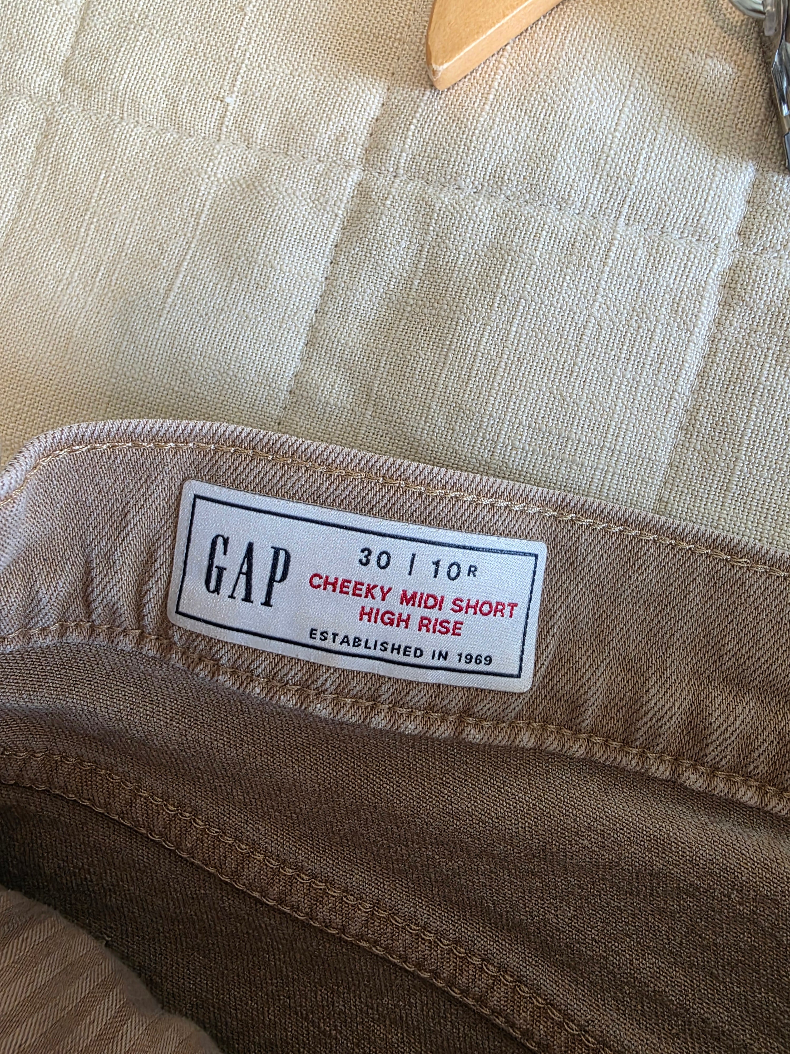 Gap Brown Midi Shorts (10/30)