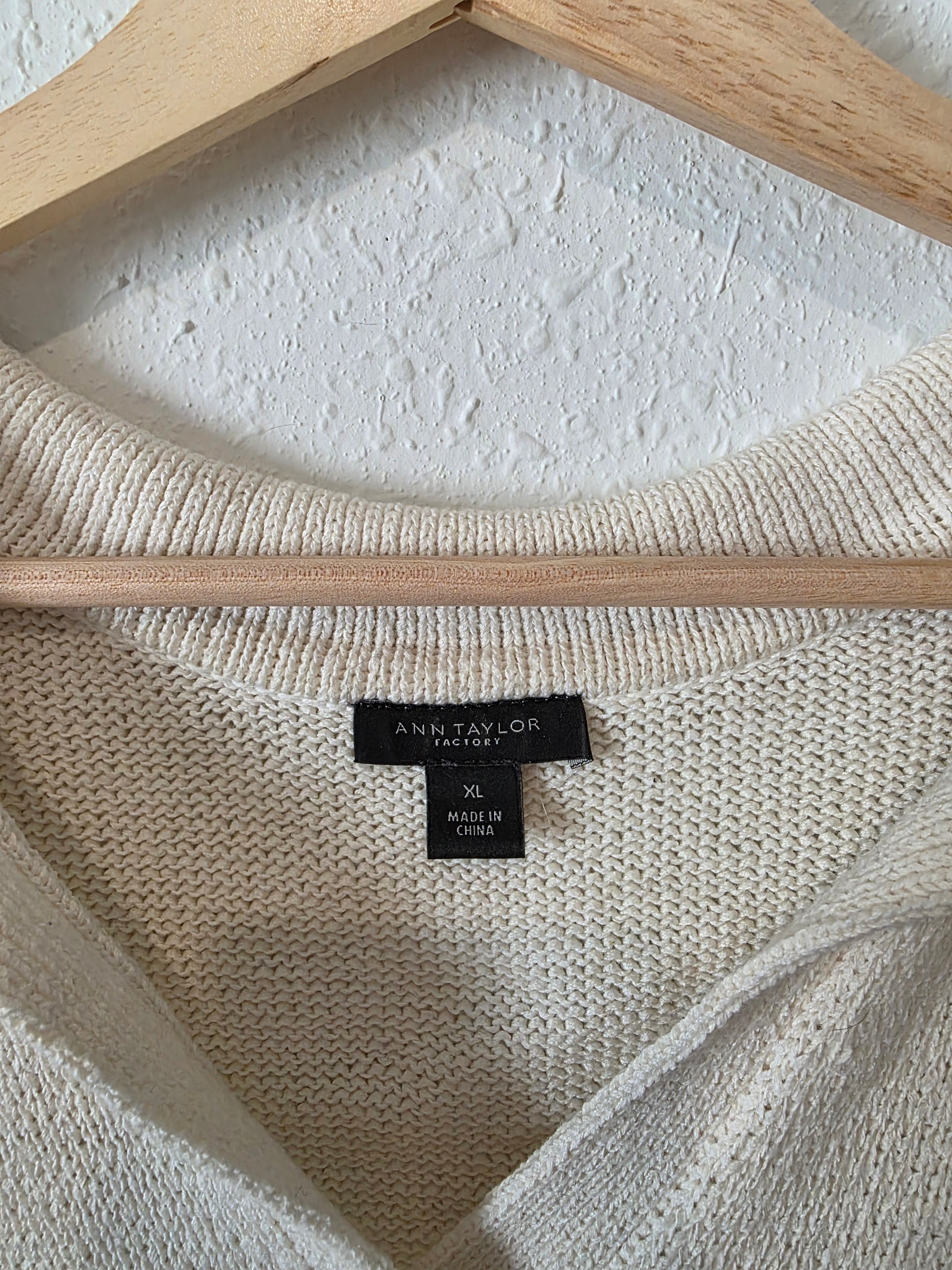 Cream Collared Sweater Vest (XL)